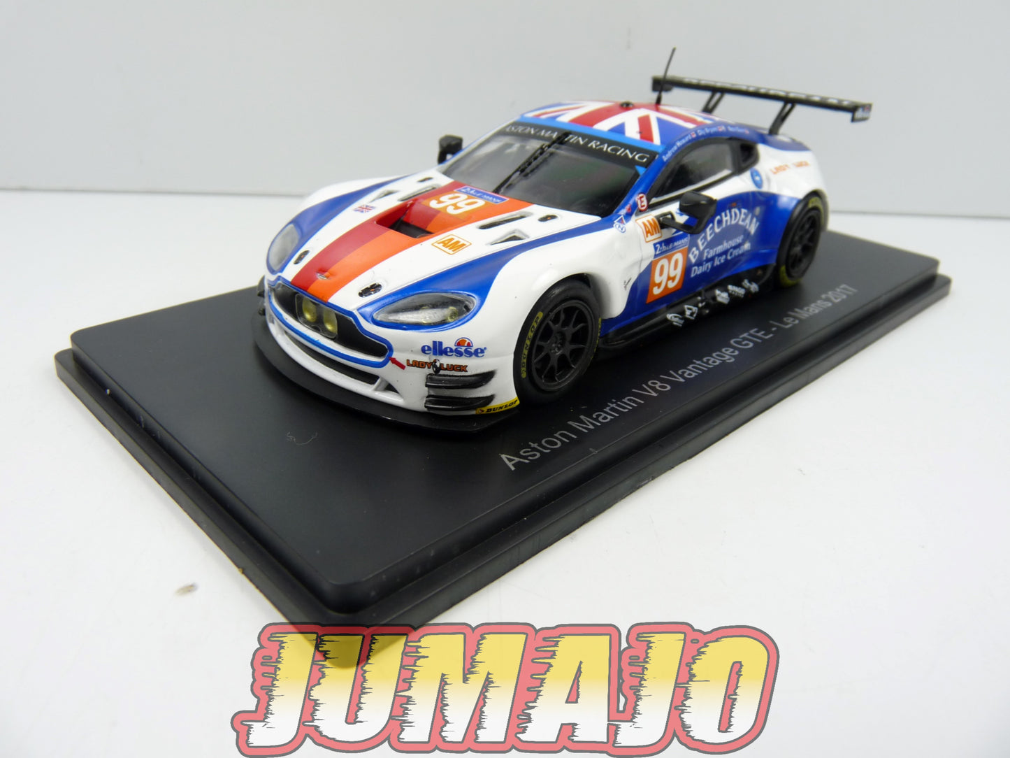 24H151 1/43 HACHETTE Japon 24 Heures Le Mans : Aston Martin V8 Vantage GTE 2017 Howard #99