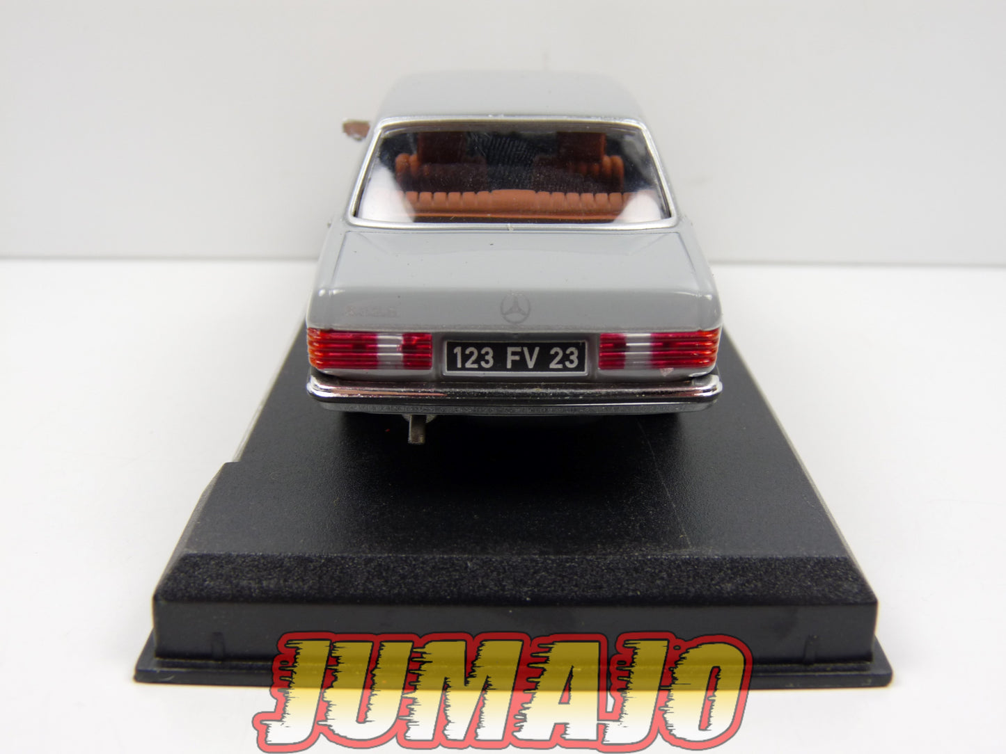 AP120 voiture 1/43 AUTO PLUS IXO : MERCEDES 200 W123