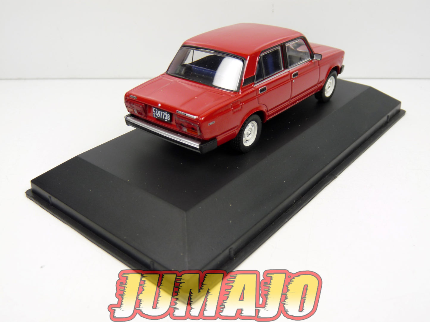 ARG125 Voiture 1/43 SALVAT Inolvidables : LADA Laika 2105 1991