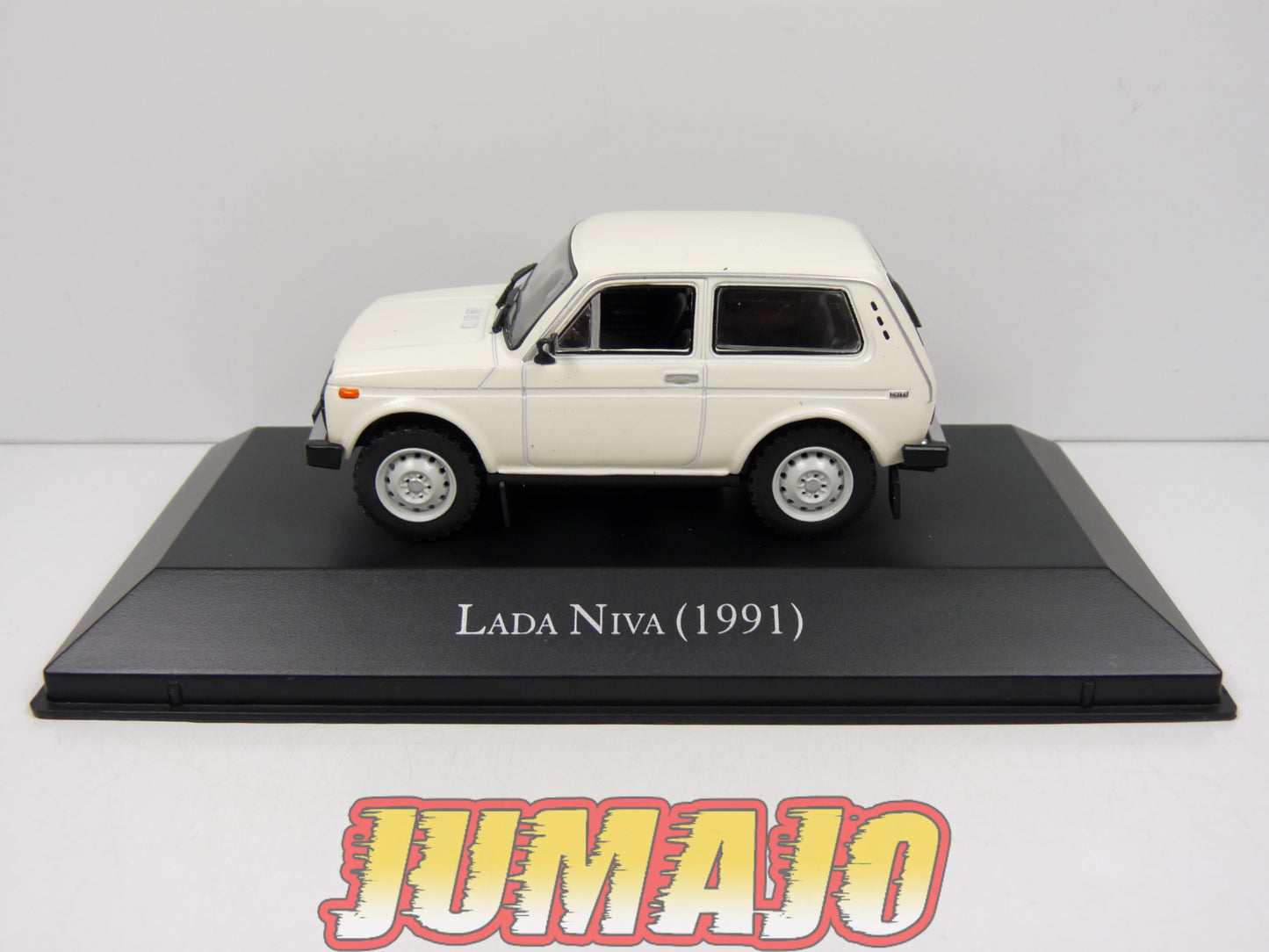 ARG130 Voiture 1/43 SALVAT Inolvidables : LADA Niva 1991