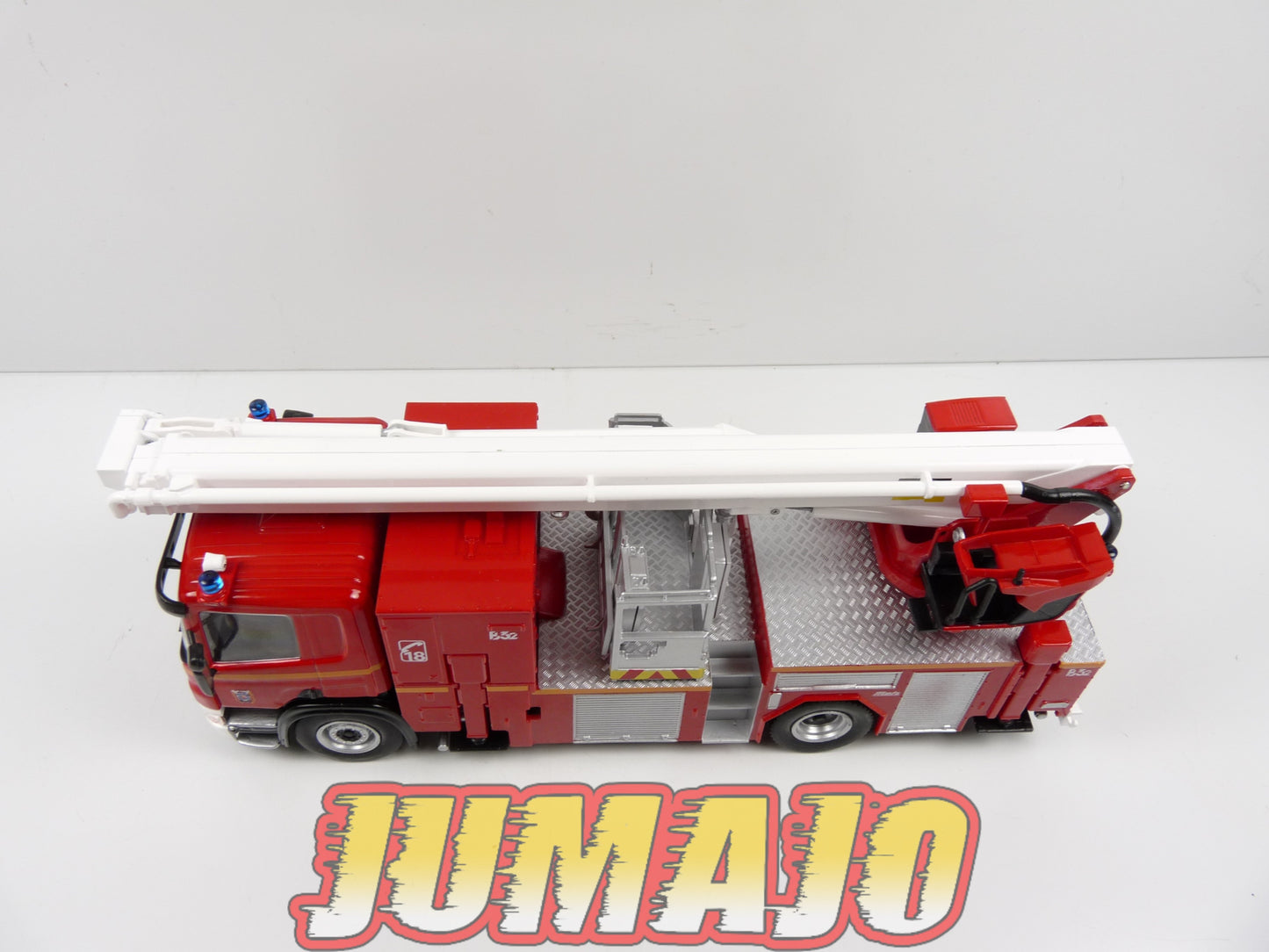 CPF102 Camion 1/43 Hachette IXO Pompiers : SCANIA P 310 SDIS val d'oise Brigade de sapeurs-pompiers de Paris
