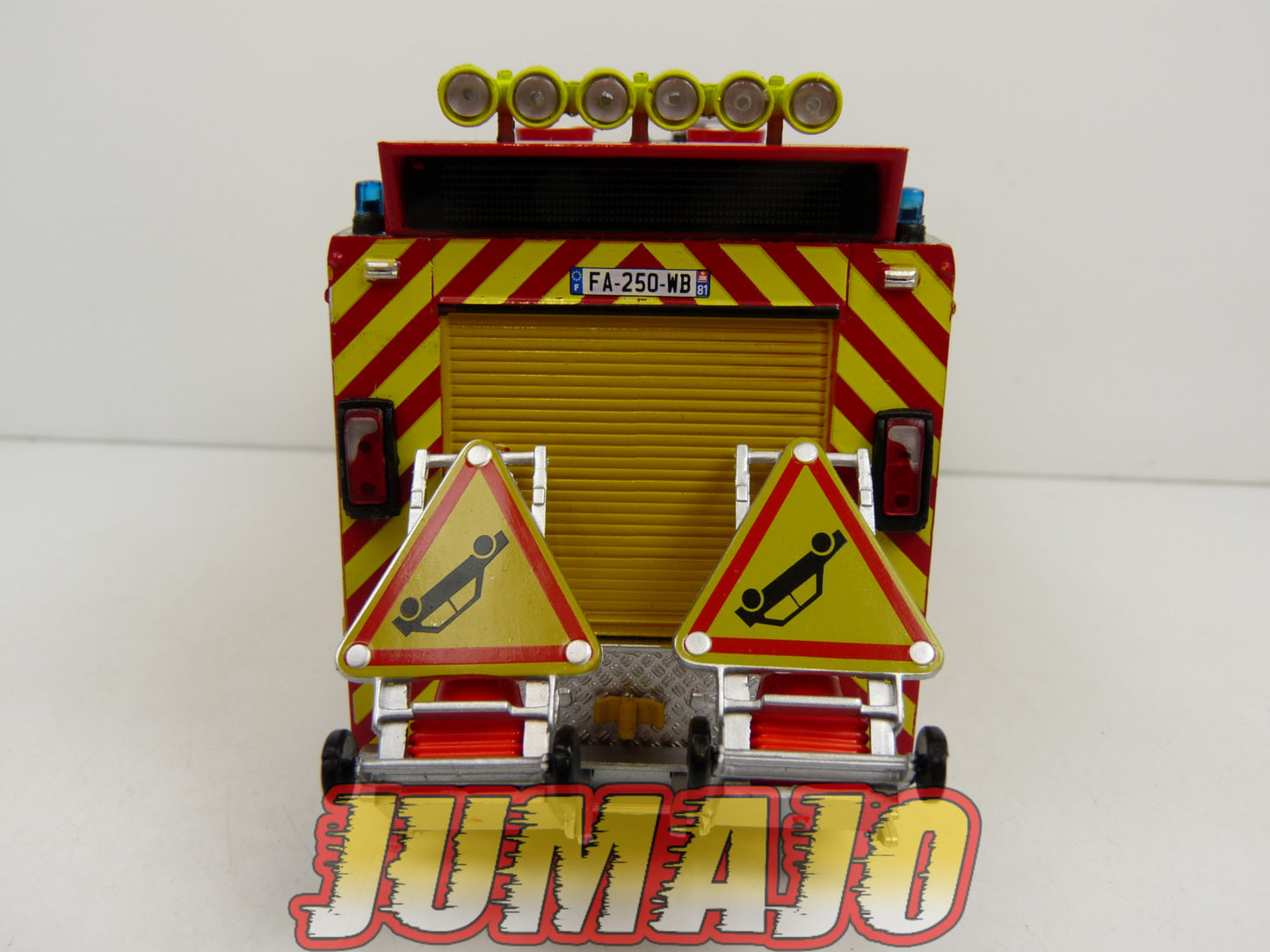 CPF132 Camion 1/43 Hachette IXO Pompiers : MAN TGL 8-220 Secours Routier