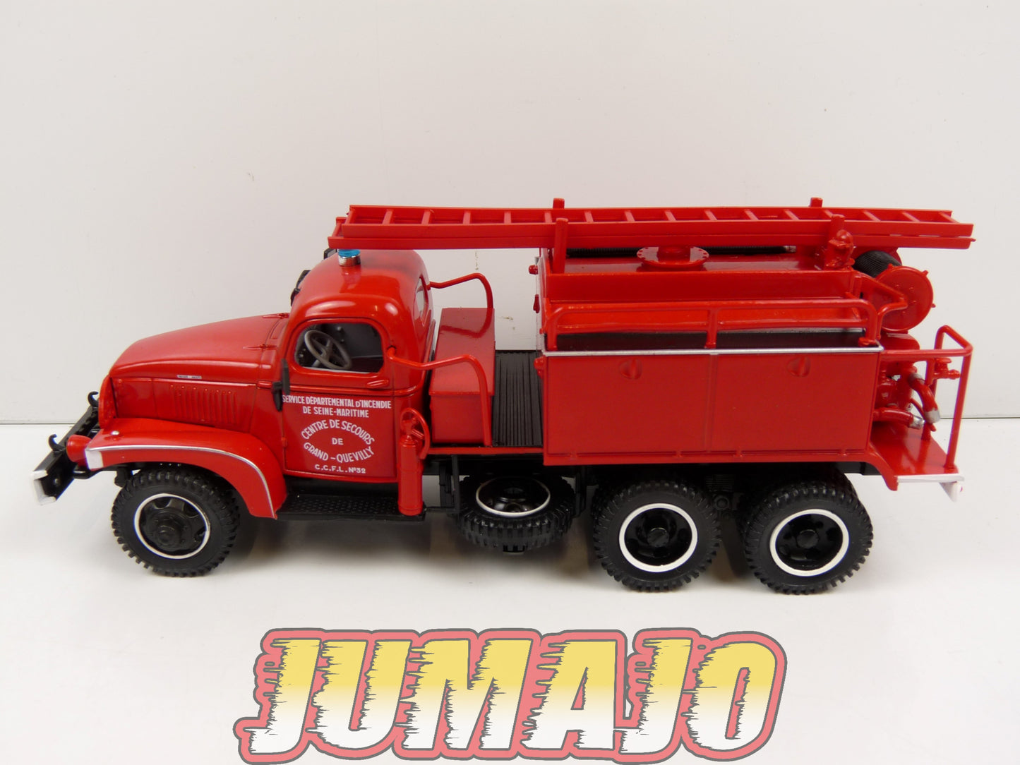 CPF138 Camion 1/43 Hachette IXO Pompiers : GMC Citerne CCFF Lourd 6x6