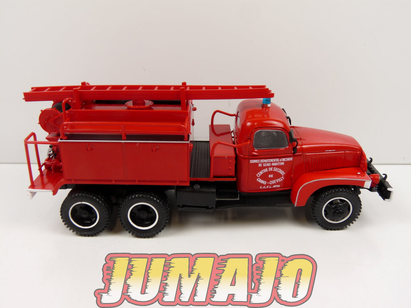 CPF138 Camion 1/43 Hachette IXO Pompiers : GMC Citerne CCFF Lourd 6x6