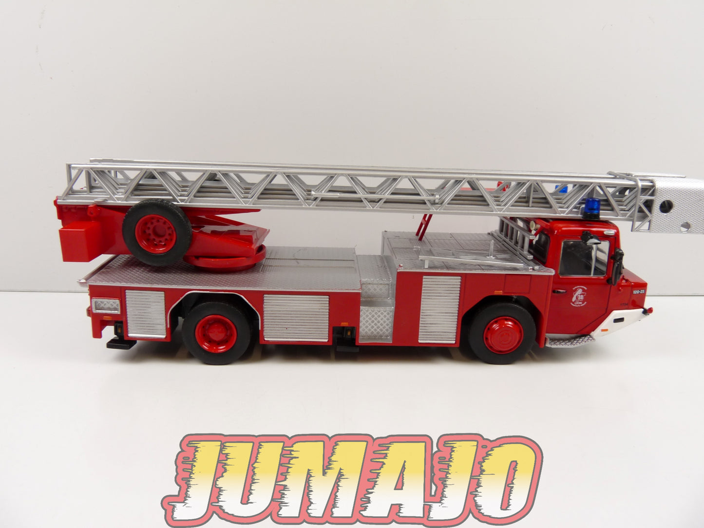 CPF70 Camion 1/43 Hachette IXO Pompiers : IVECO EPA de 30m Magirus Lyon grande échelle