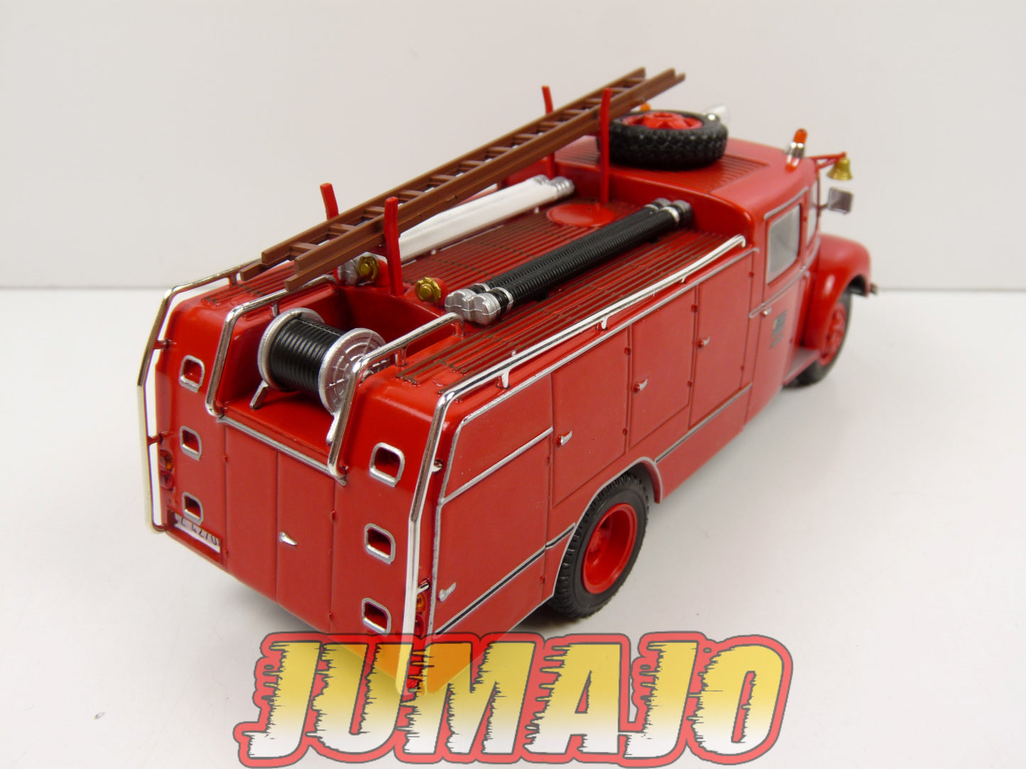 CPF72 Camion 1/43 Hachette IXO Pompiers : EBRO B-35 Autopompe