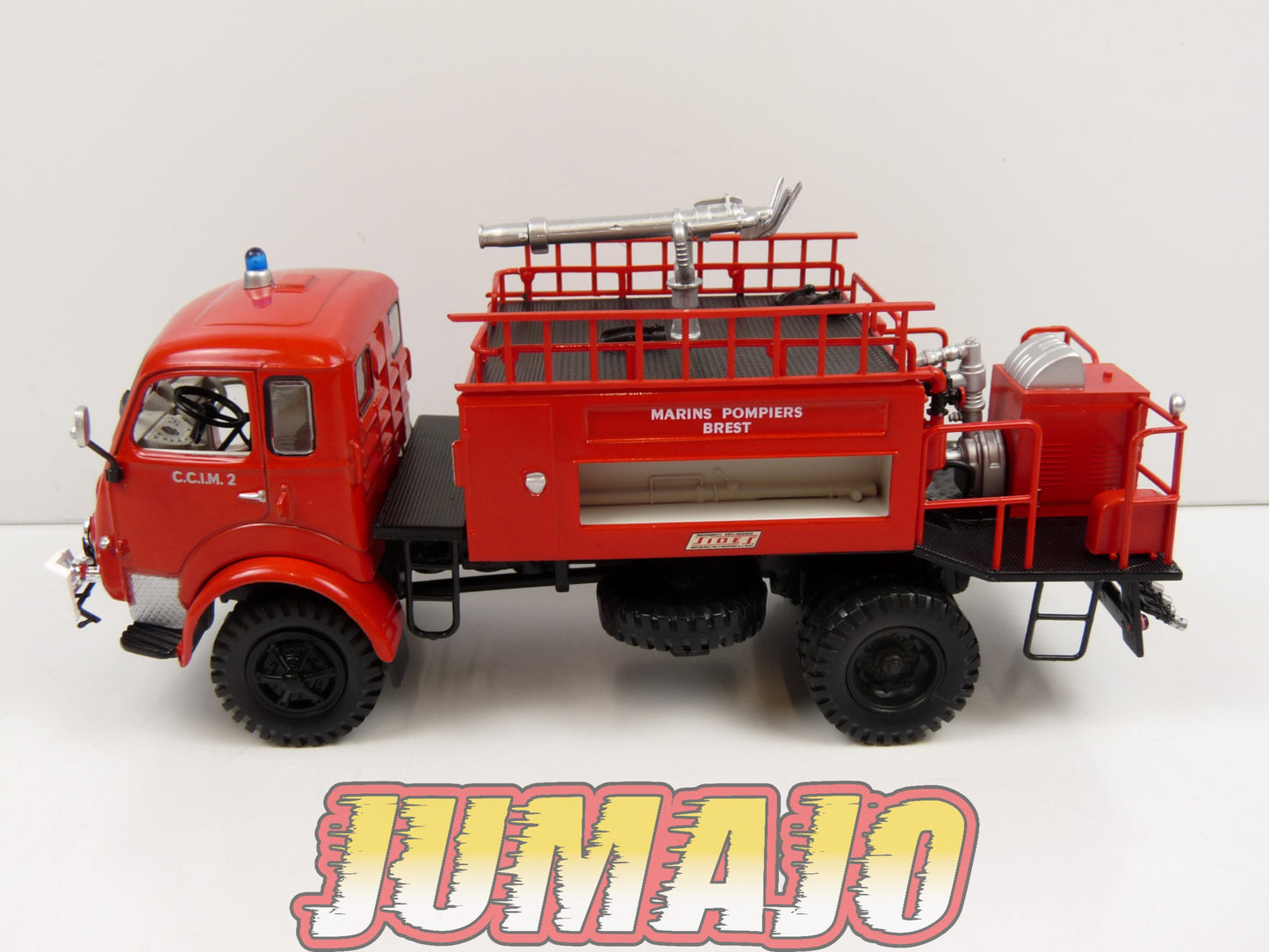 CPF91 Camion 1/43 Hachette IXO Pompiers : RENAULT Citerne R 2142 4x4 Marins Brest