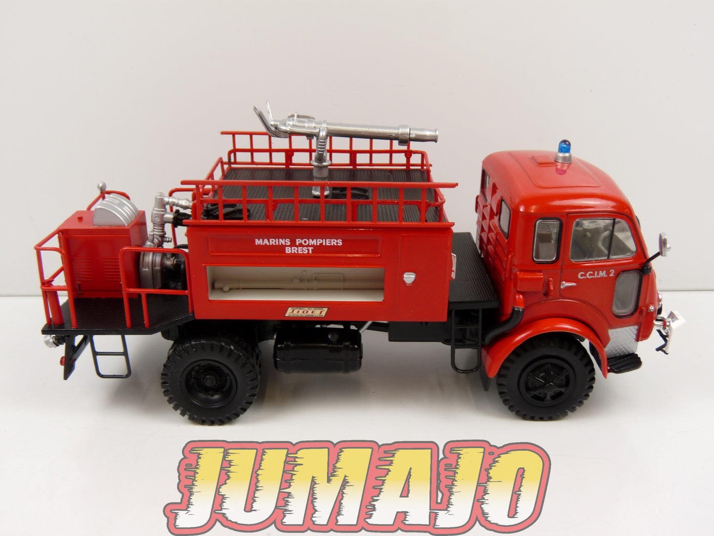 CPF91 Camion 1/43 Hachette IXO Pompiers : RENAULT Citerne R 2142 4x4 Marins Brest