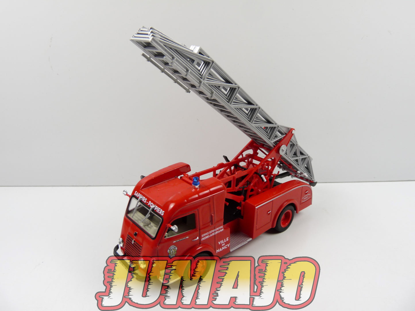 CPF92 Camion 1/43 Hachette IXO Pompiers : RENAULT Galion R 2168 Echelle Gugumus sur porteur