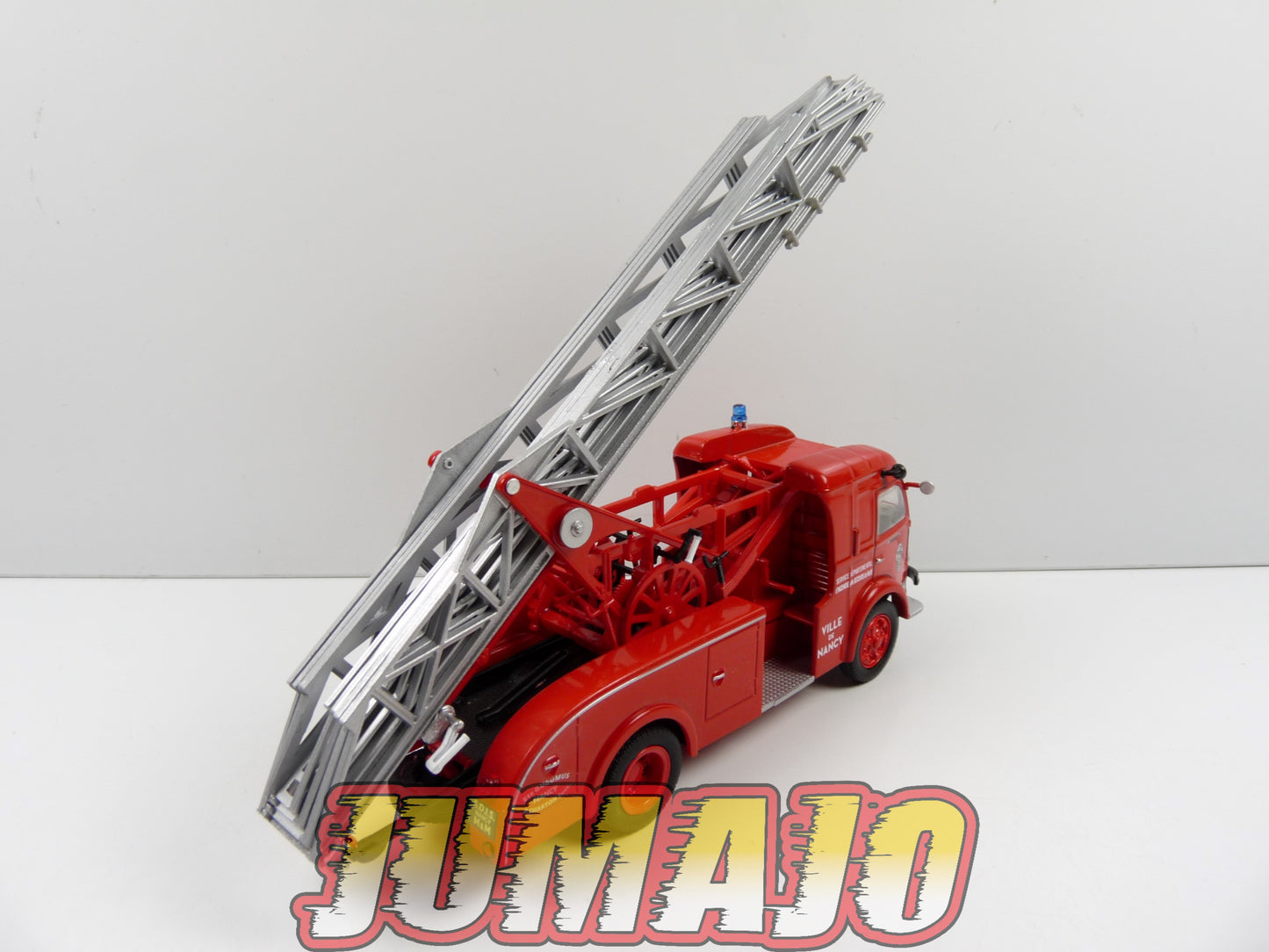CPF92 Camion 1/43 Hachette IXO Pompiers : RENAULT Galion R 2168 Echelle Gugumus sur porteur
