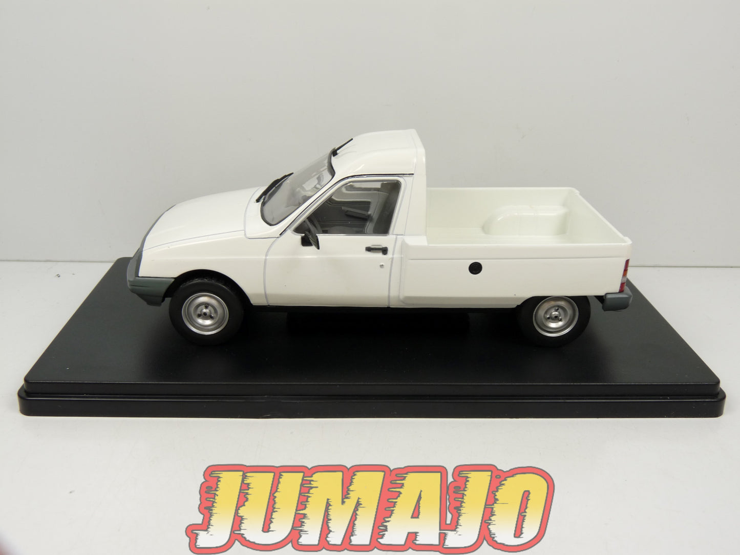 CVQ52 Voiture 1/24 HACHETTE CITROËN : C15 Pick-Up Gruau