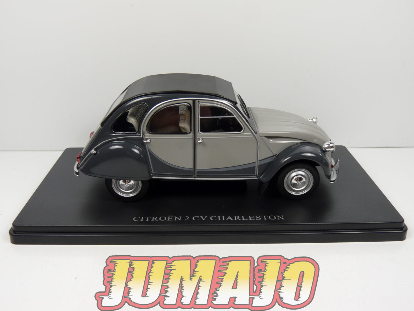 CVQ60 Voiture 1/24 HACHETTE CITROËN : 2 CV Charleston grise
