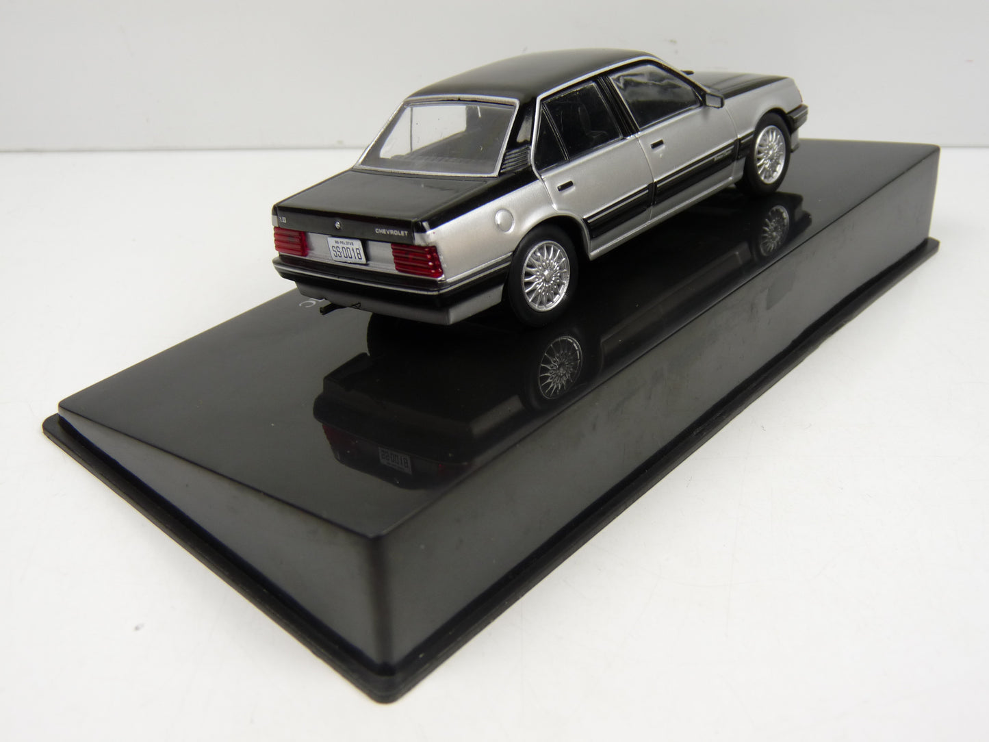 CVT61 voiture 1/43 IXO Salvat BRESIL CHEVROLET : Chevrolet Monza Classic 1986