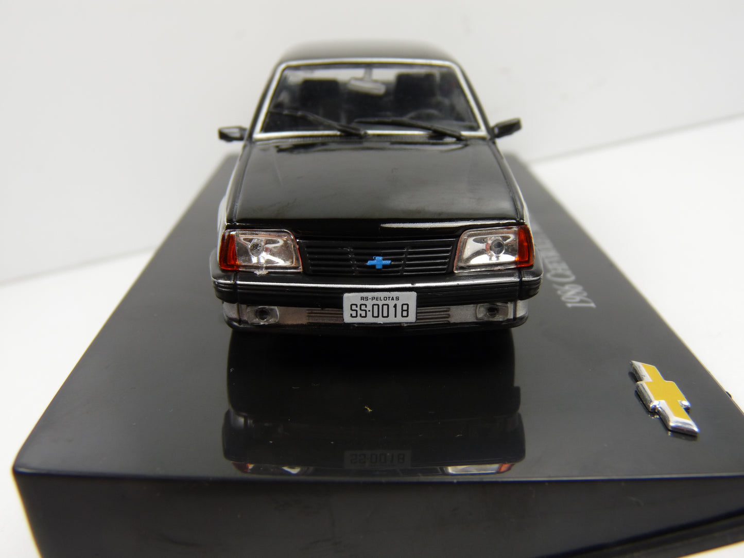 CVT61 voiture 1/43 IXO Salvat BRESIL CHEVROLET : Chevrolet Monza Classic 1986