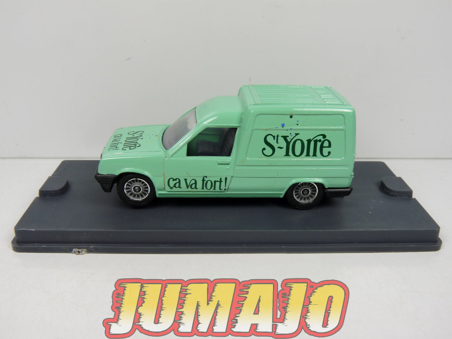 DIV11 Voiture 1/43 VEREM : RENAULT EXPRESS St-Yorre