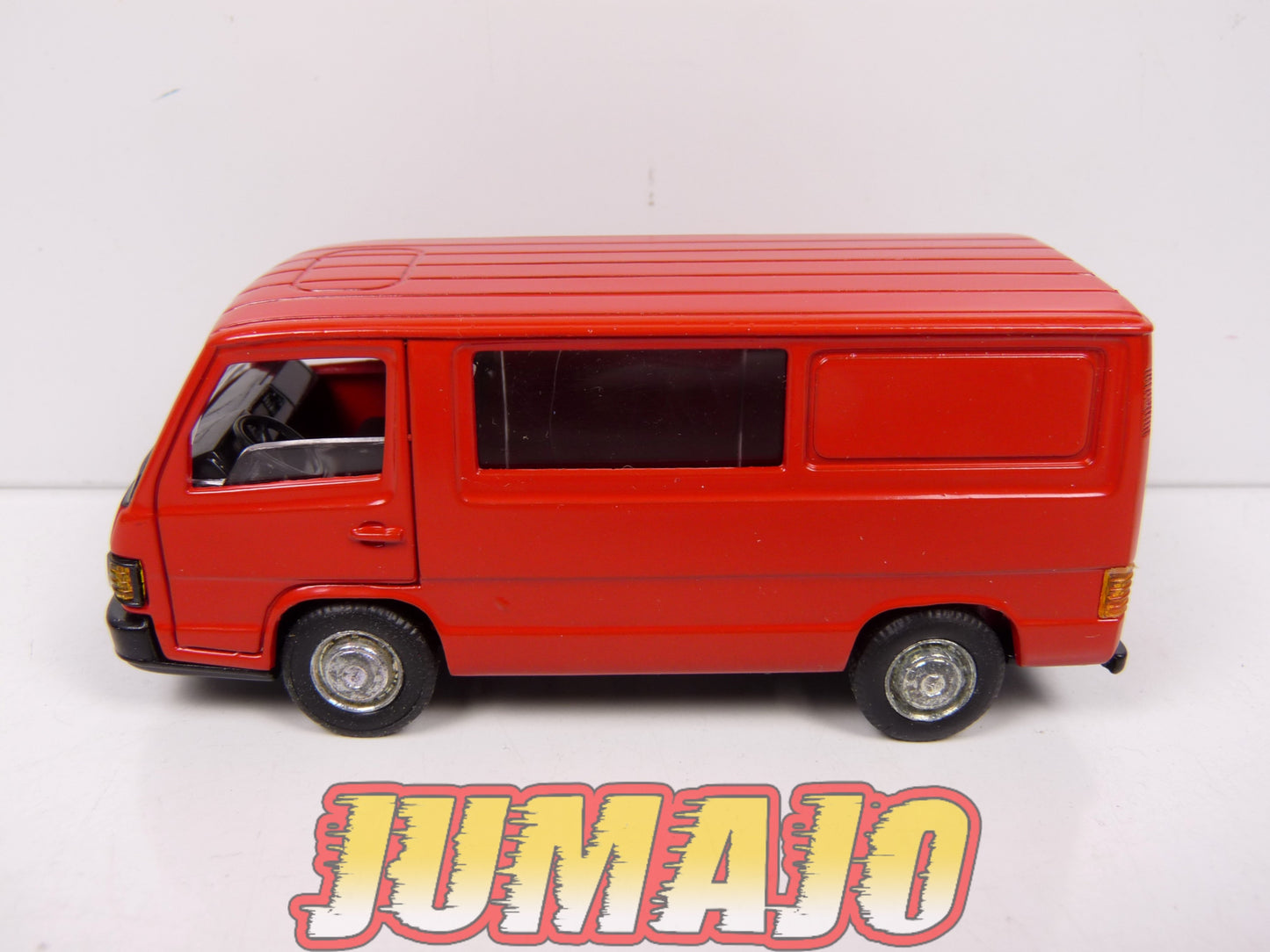 DIV13 Voiture 1/50 PILEN : ORO LUXE Mercedes Benz Rouge