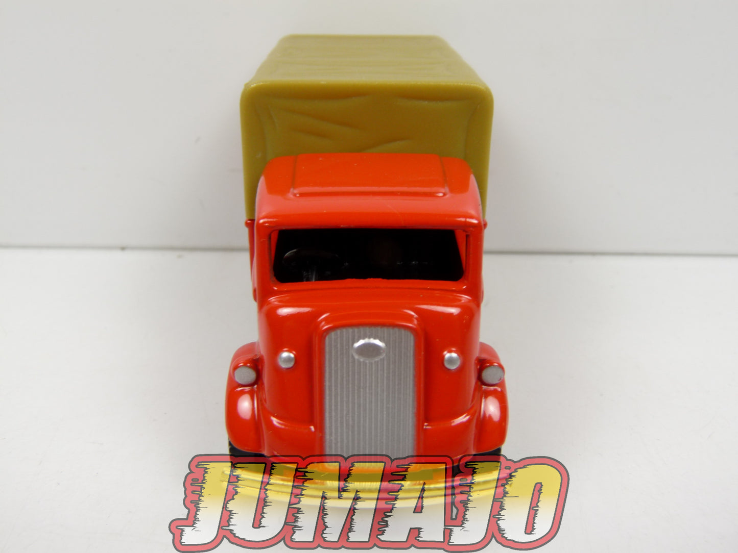 DIV33 CORGI Camions d'antan : Fordson TV Truck "Côte d'or" 8cm