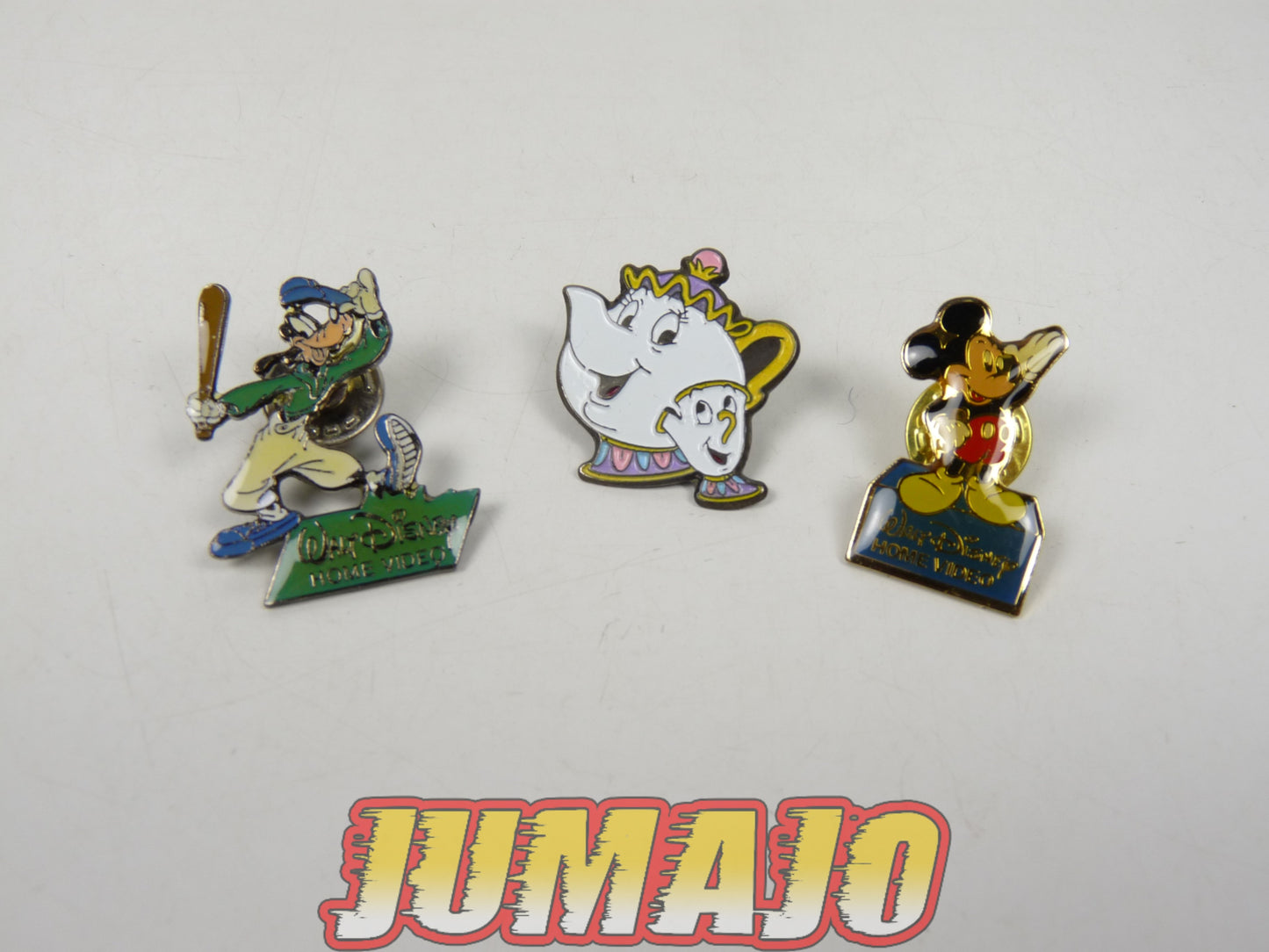 FIGZ (K) PIN'S Disney 3cm : Dingo, Mickey et Mrs. Potts