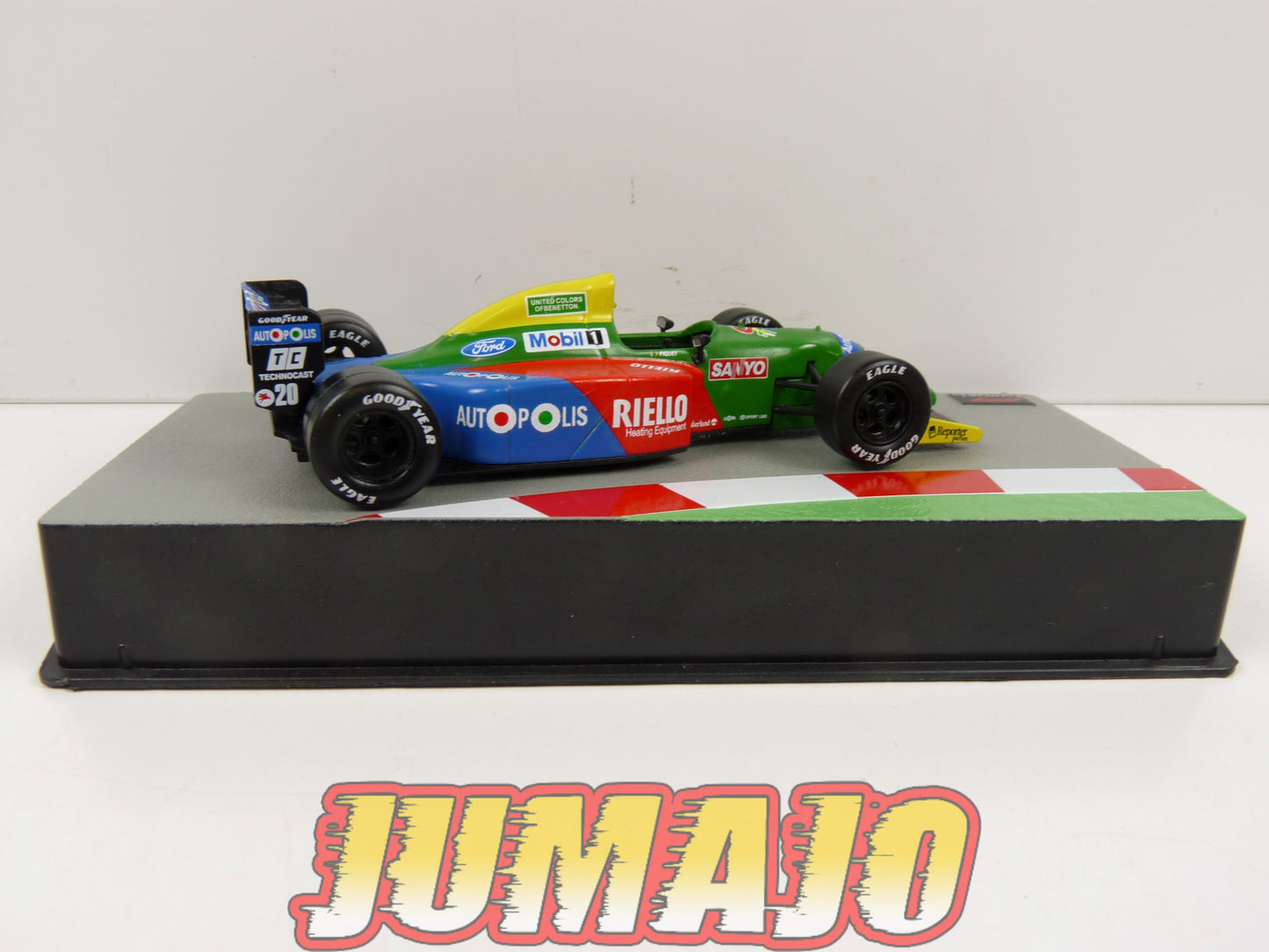 FOR26 voiture 1/43 Panini IXO : BENETTON B190 - 1990 Nelson Piquet
