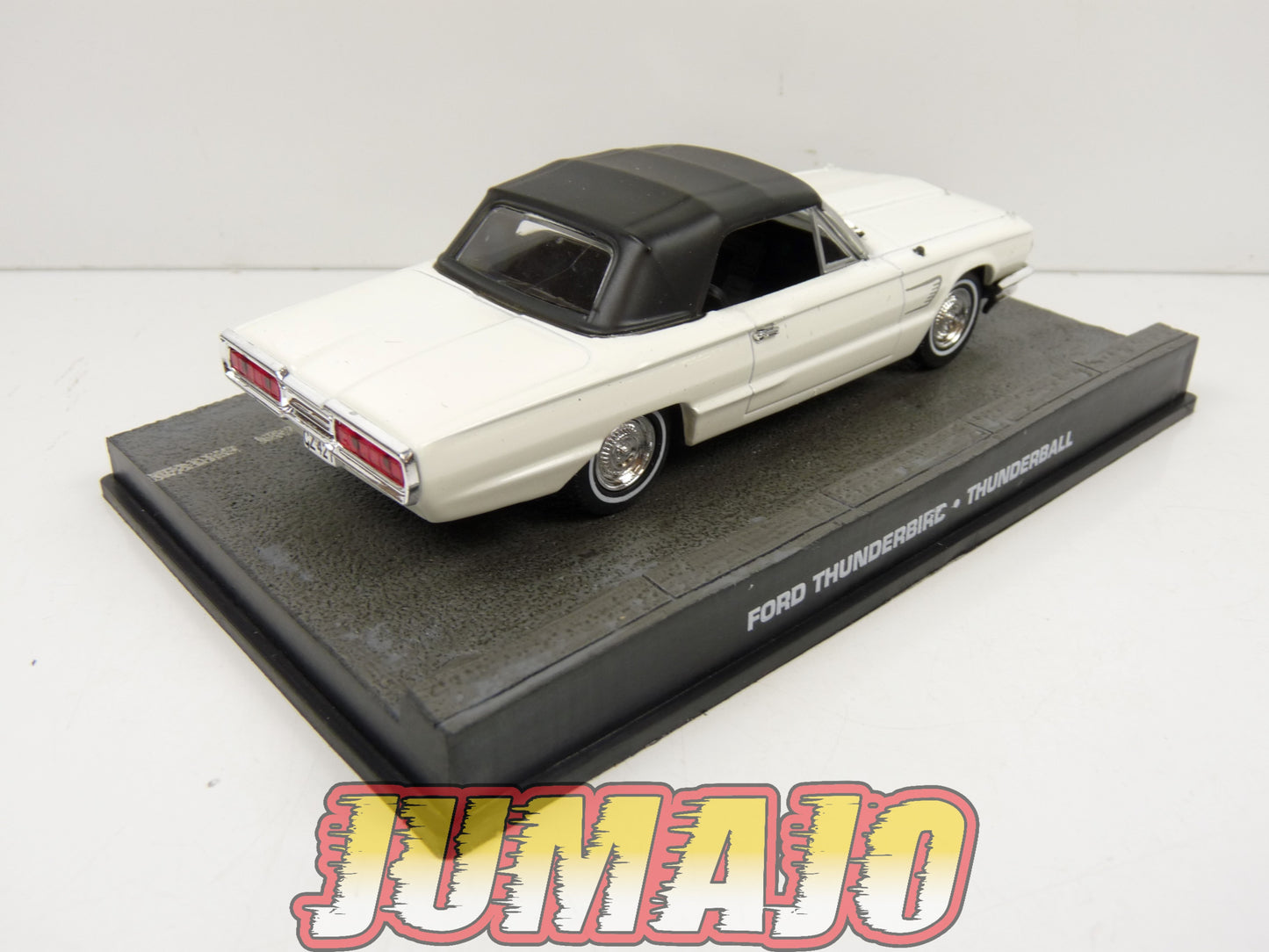 JB111 Voiture 1/43 IXO 007 JAMES BOND : FORD Thunderbird Thunderball