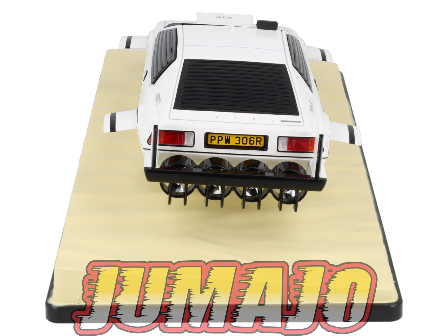 JBVQ3 Voiture 1/24 HACHETTE James Bond : LOTUS Esprit The spy who loved me