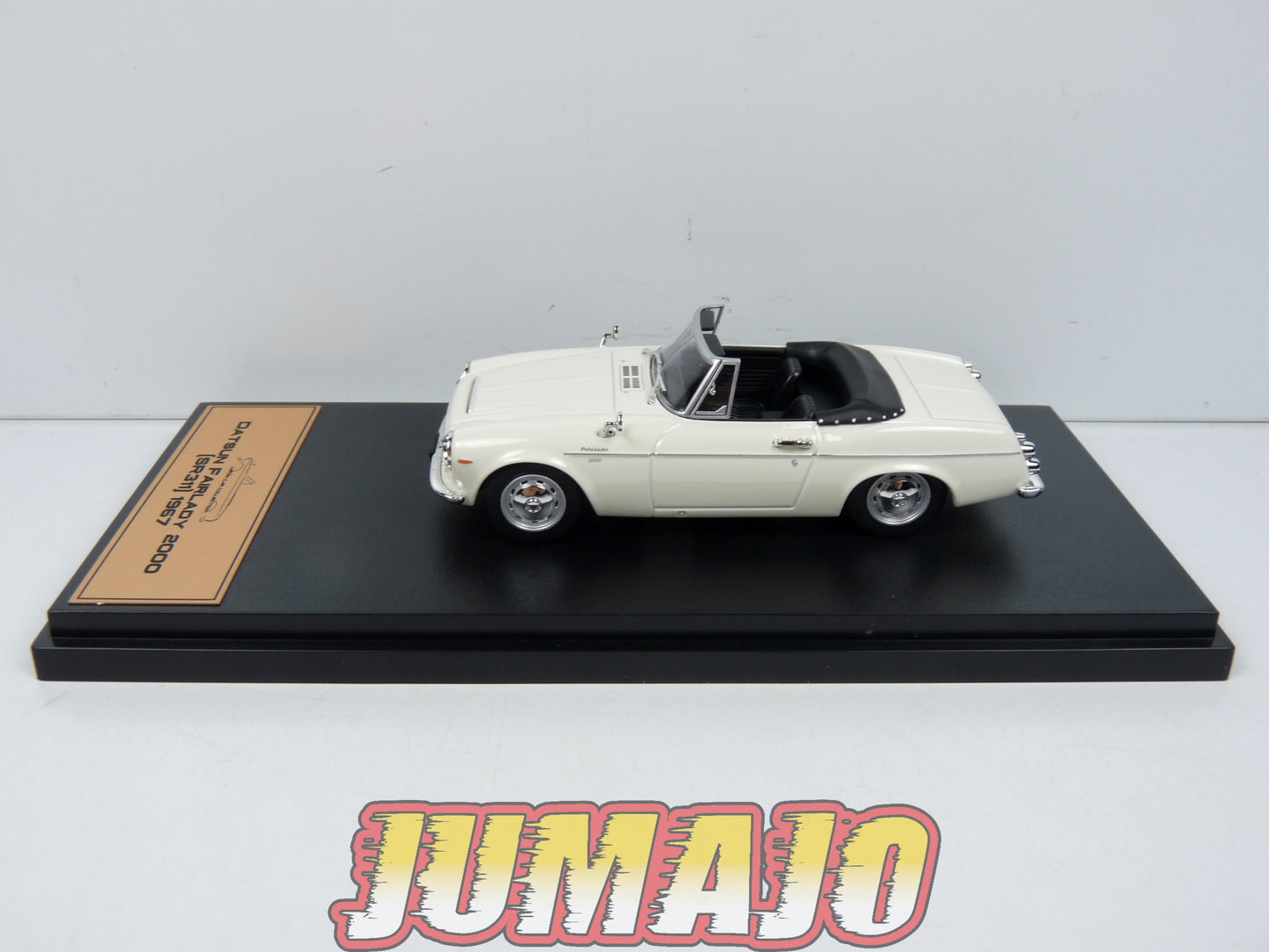 JPL44 1/43 HACHETTE Japon : DATSUN Fairlady 2000 (SR311) 1967