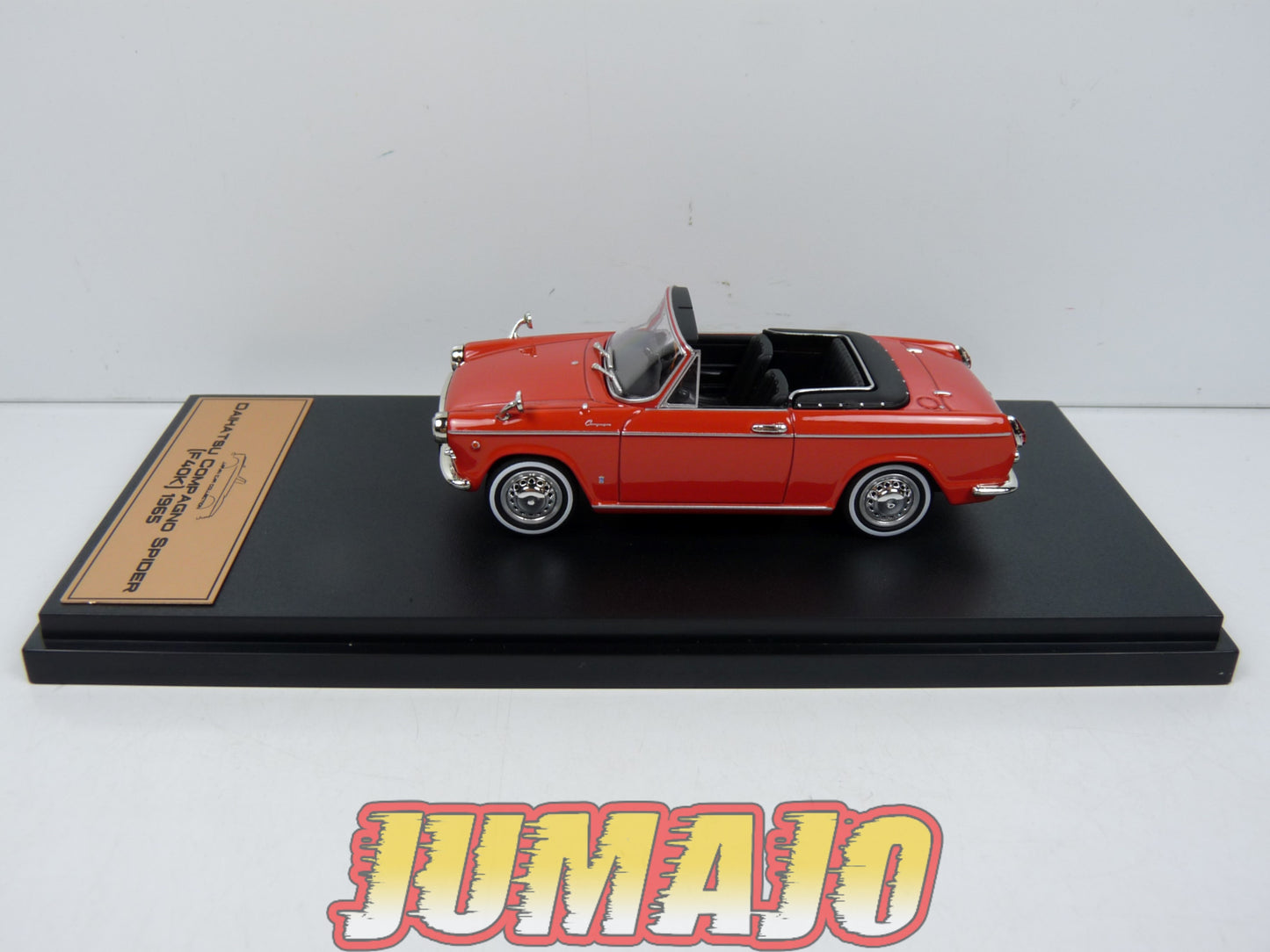 JPL45 1/43 HACHETTE Japon : DAIHATSU Compagno Spider (F40K) 1965