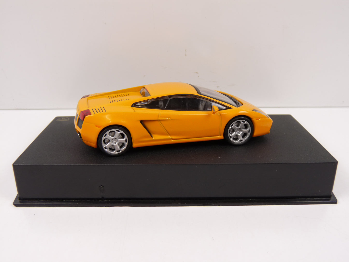 LB1 voiture 1/43 IXO LAMBORGHINI : Gallardo 2003