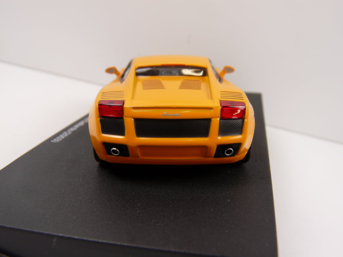 LB1 voiture 1/43 IXO LAMBORGHINI : Gallardo 2003