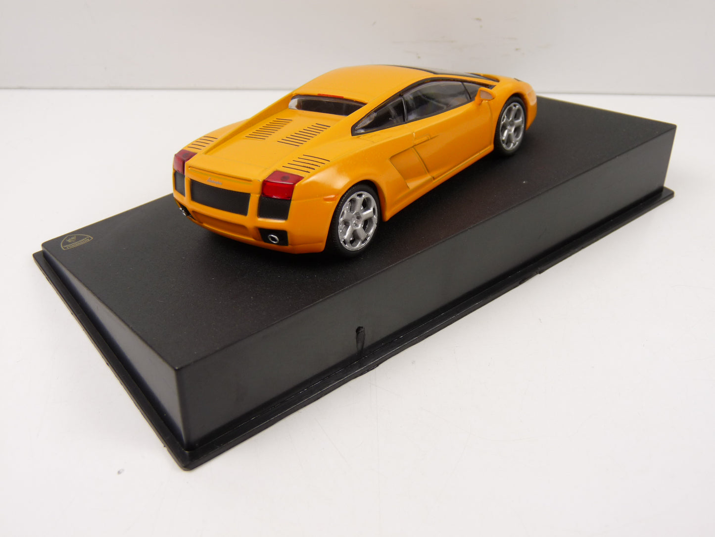LB1 voiture 1/43 IXO LAMBORGHINI : Gallardo 2003