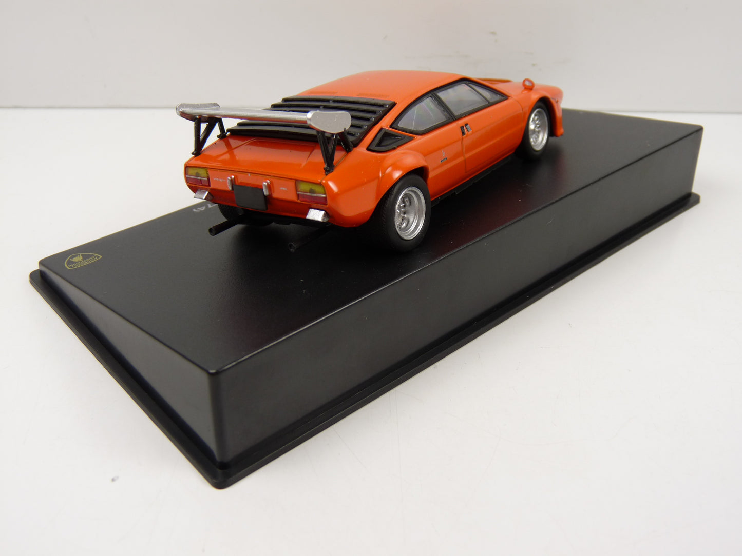 LB20 voiture 1/43 IXO LAMBORGHINI : Urraco Rally Bob Wallace 1974