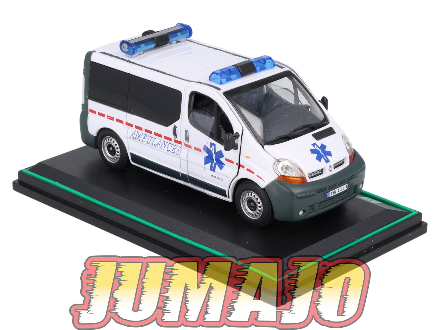LUX103 Voiture 1/43 CARARAMA : RENAULT Trafic Ambulance (Dci 100)