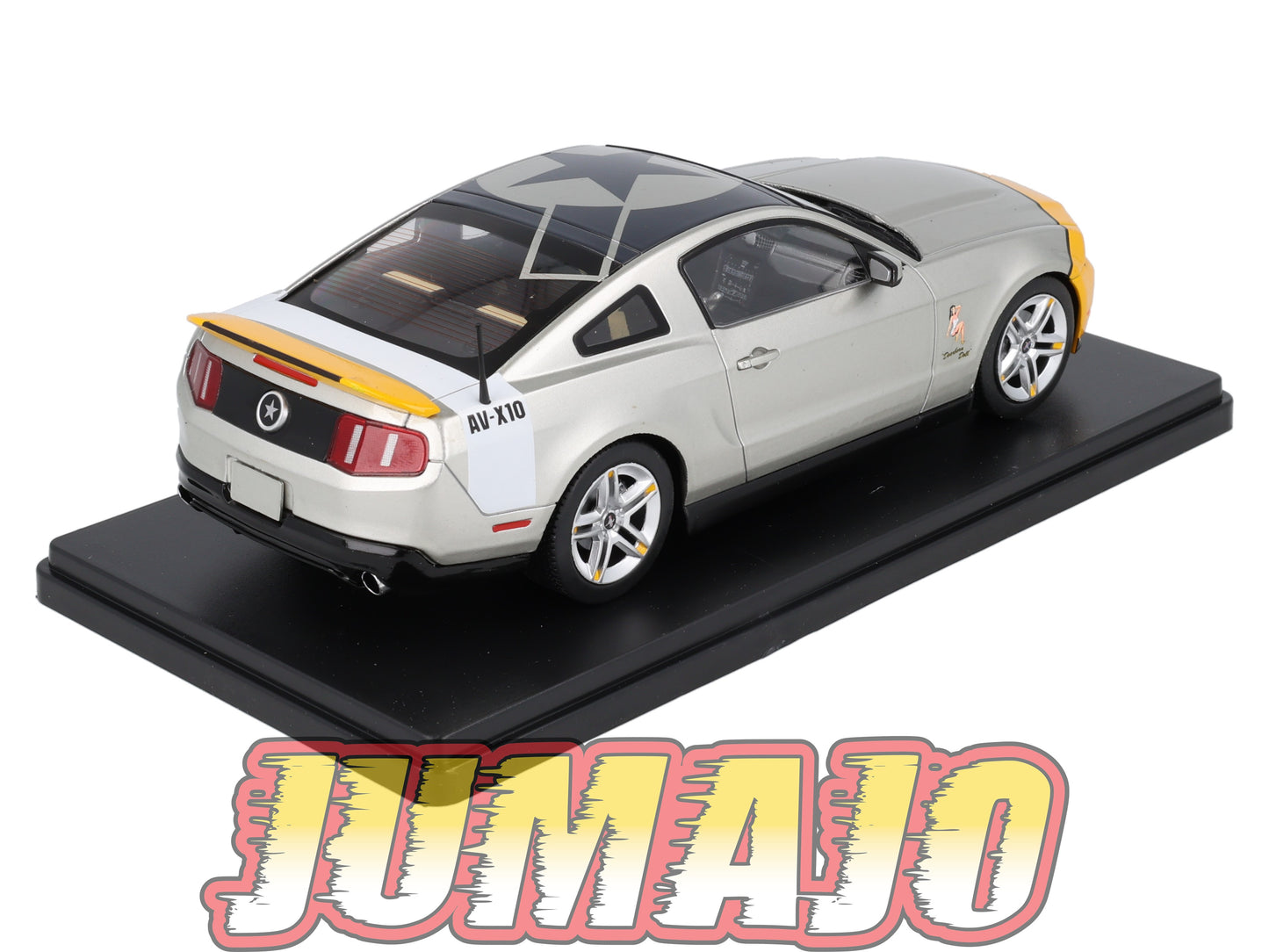 MUS41 Voiture 1/24 Altaya MUSTANG : FORD Mustang AV-X10 Dearborn Doll 2010