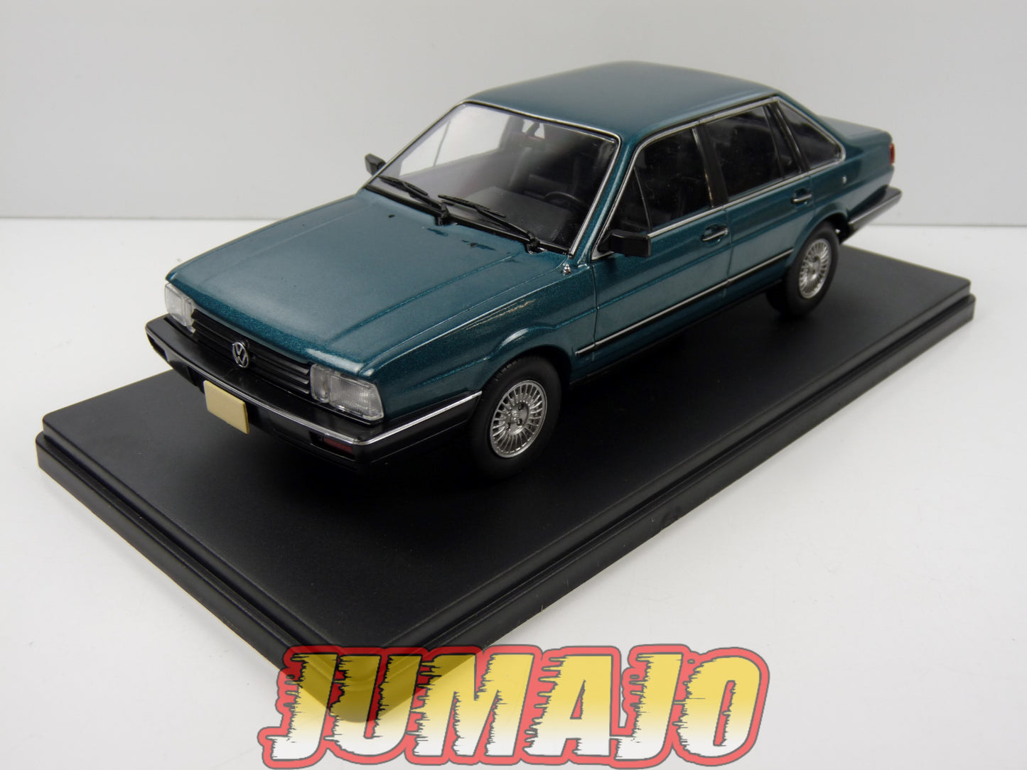 MVQ12 Voiture 1/24 SALVAT Mexique : Volkswagen Corsar CD 1986