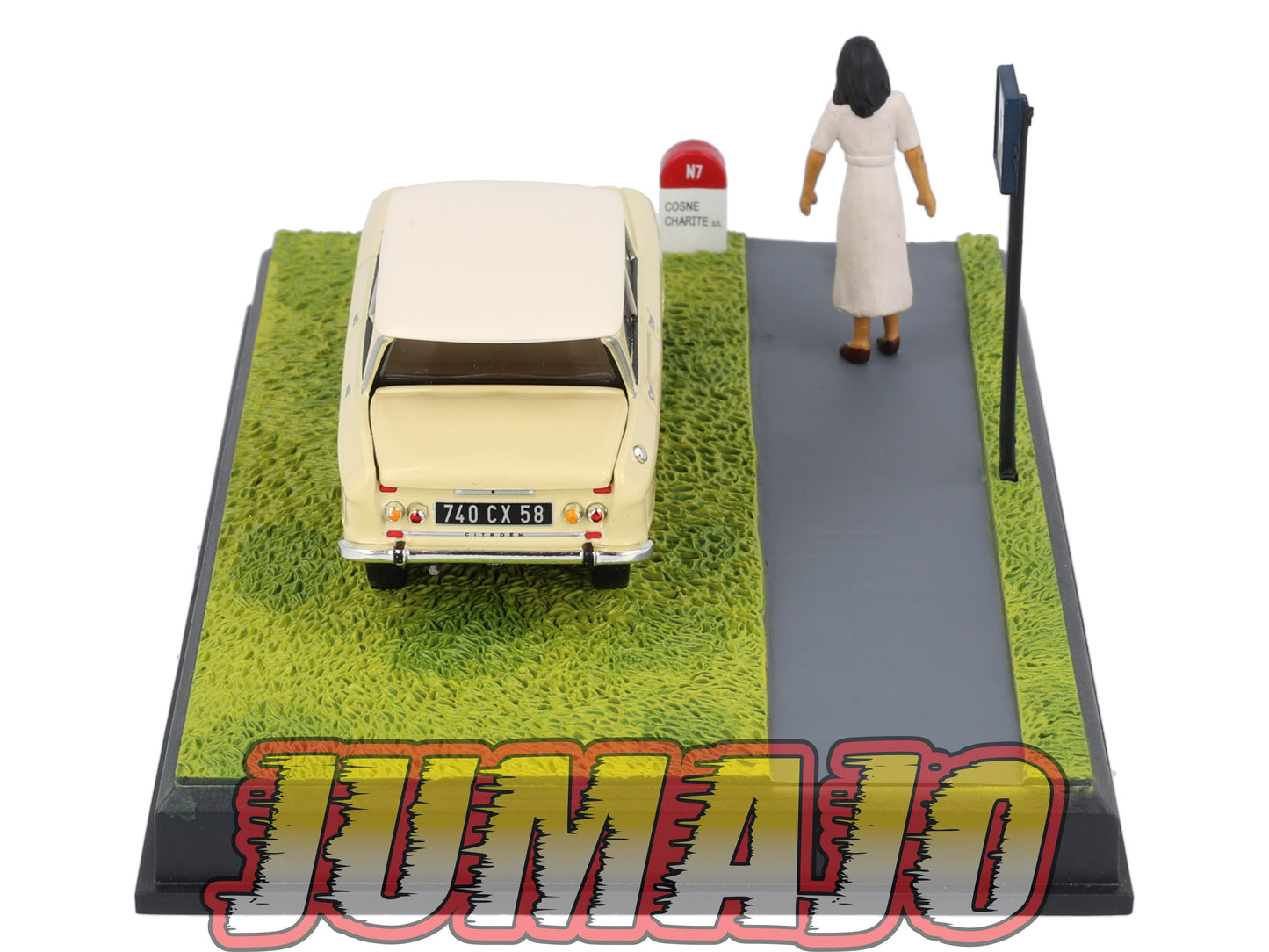 NB11 Voiture IXO 1/43 Diorama Route bleue CITROEN AMI 6 la promenade du chien