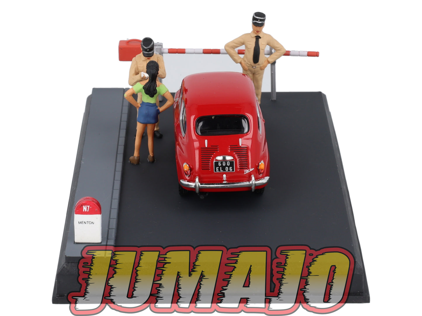 NB22 Voiture IXO 1/43 Diorama Route bleue FIAT 600 La douane