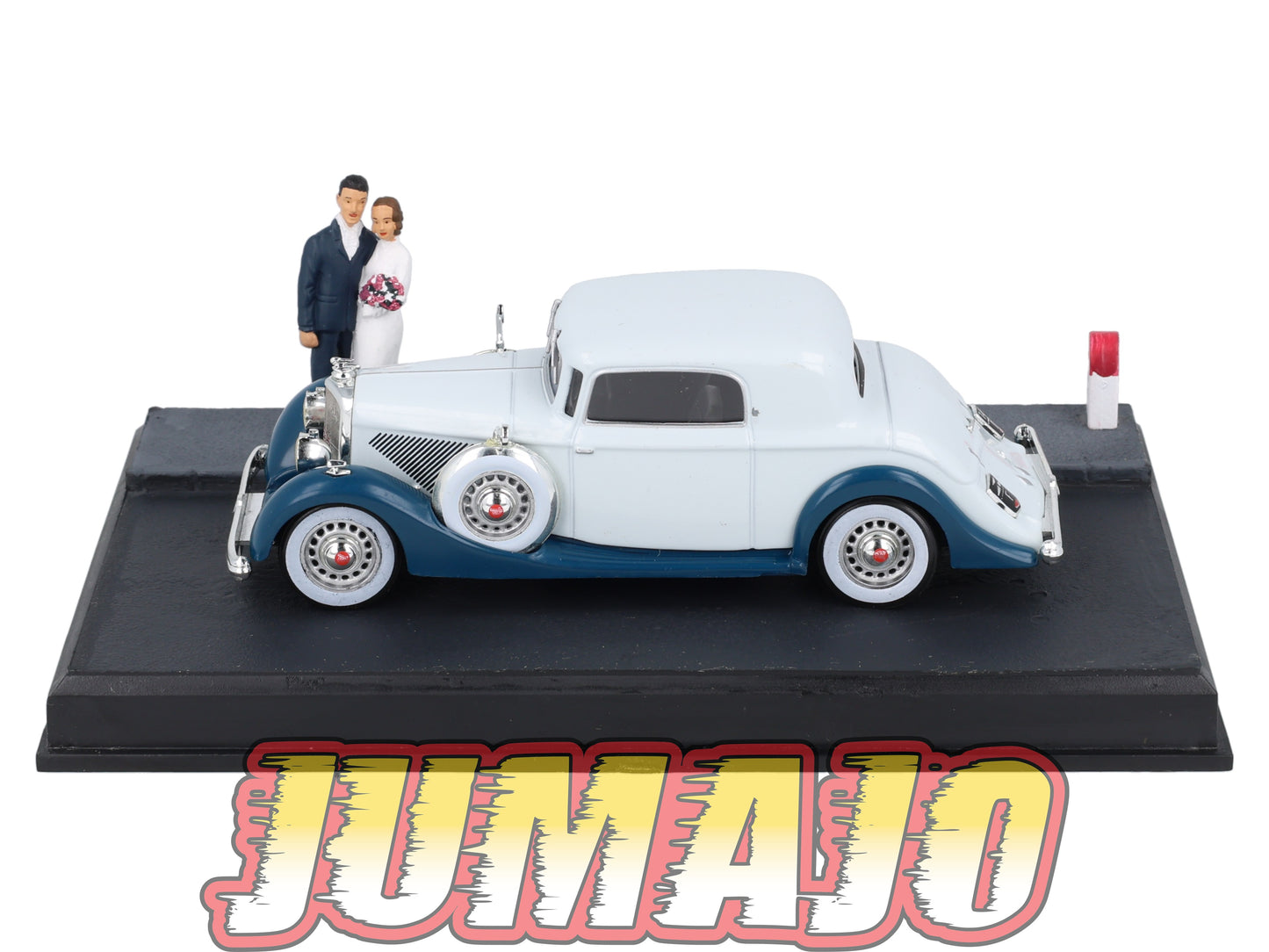 NB50 Voiture IXO 1/43 Diorama Route bleue PANHARD 6 C6 Faux cabriolet Les mariés