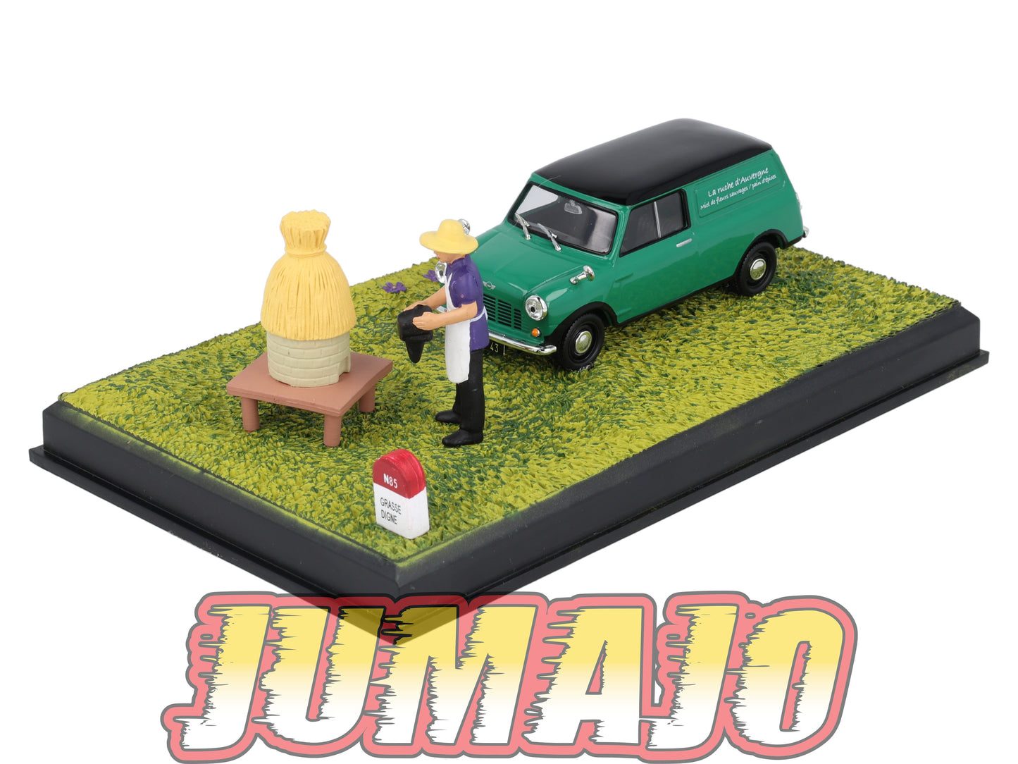 NB62 Voiture IXO 1/43 Diorama Route bleue Morris MINI Van L'apiculteur