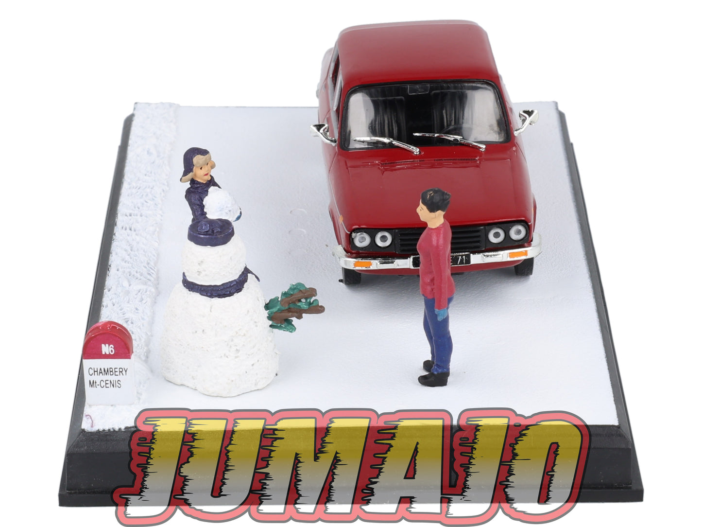 NB68 Voiture IXO 1/43 Diorama Route bleue RENAULT 12 bonhomme de neige