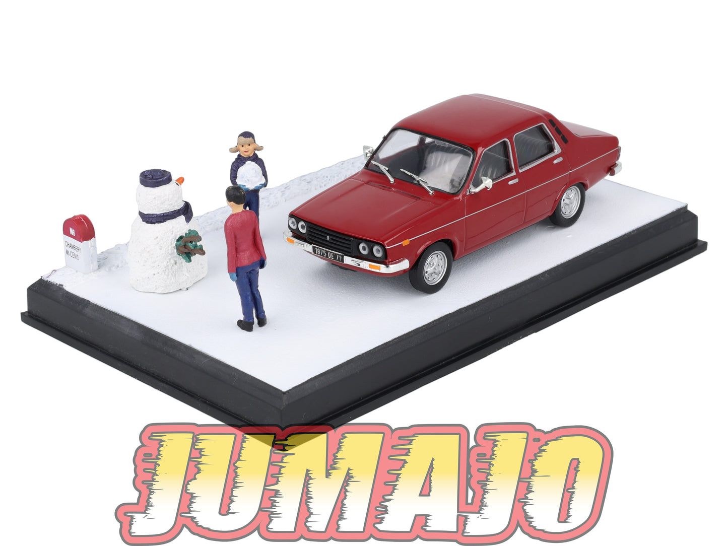 NB68 Voiture IXO 1/43 Diorama Route bleue RENAULT 12 bonhomme de neige