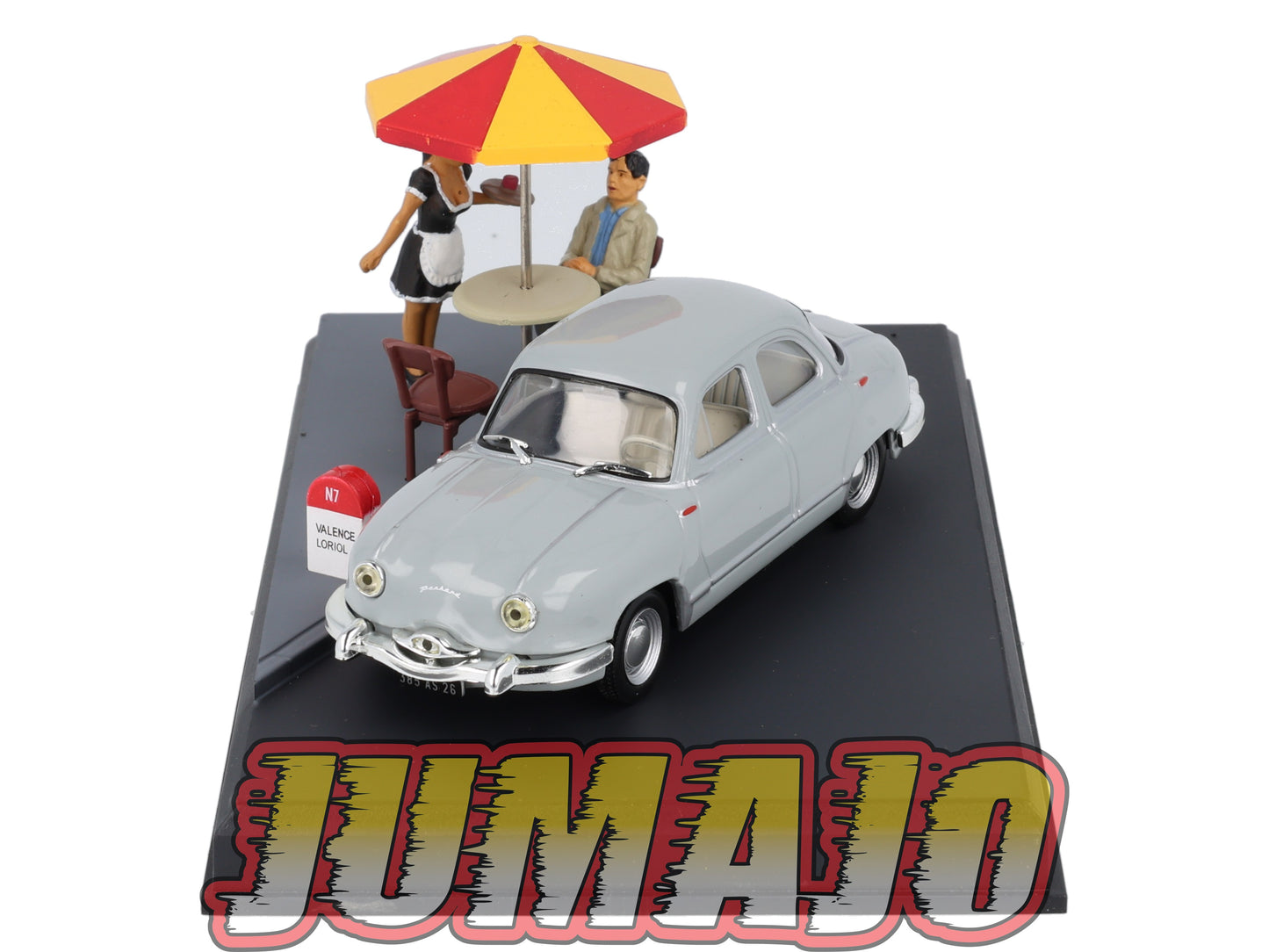 NB6 Voiture IXO 1/43 Diorama Route bleue PANHARD Dyna Z l'arrêt au café