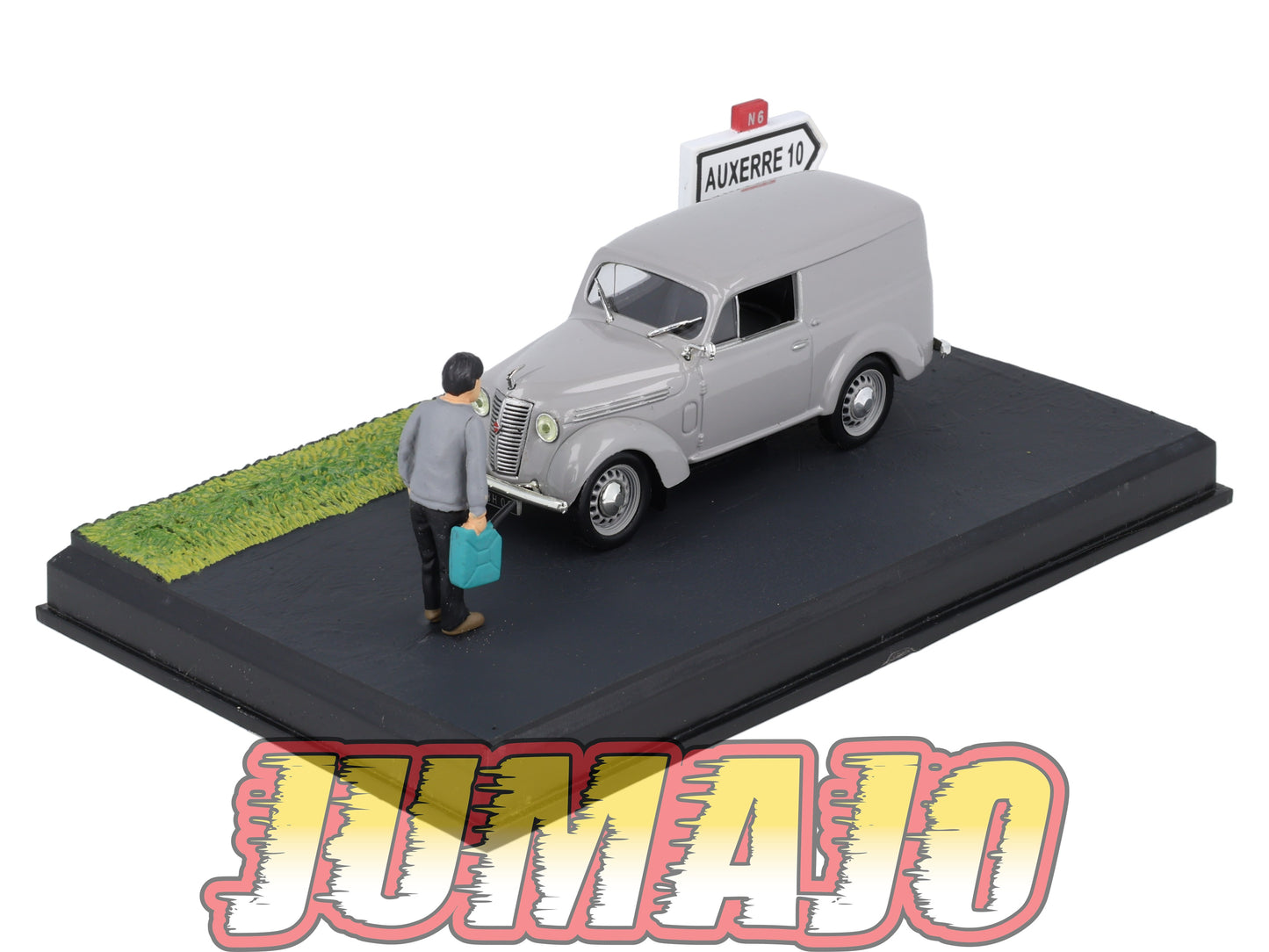 NB74 Voiture IXO 1/43 Diorama Route bleue RENAULT Juvaquatre panne d'essence