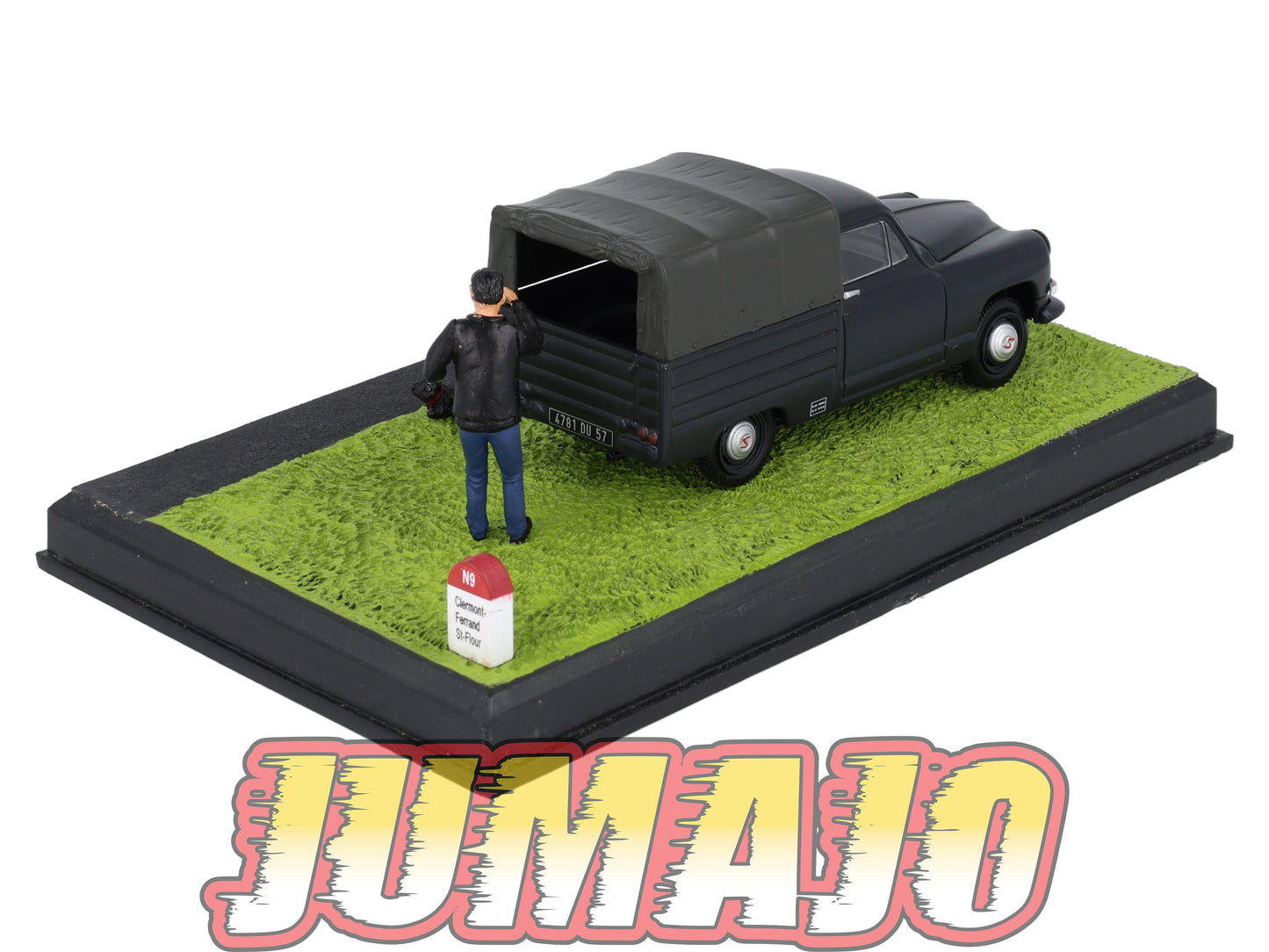 NB76 Voiture IXO 1/43 Diorama Route bleue SIMCA aronde Intendante L'agriculteur