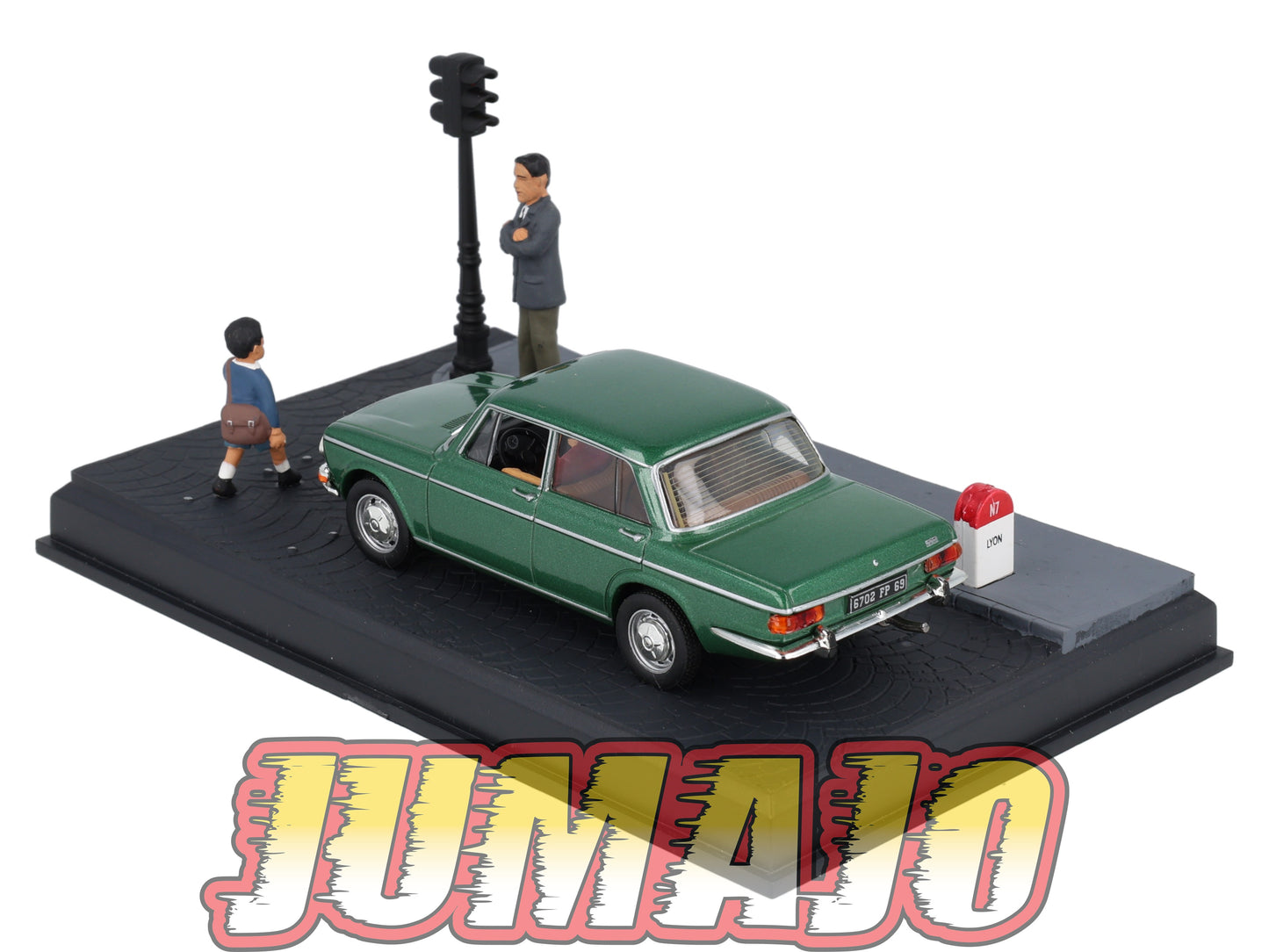 NB8 Voiture IXO 1/43 Diorama Route bleue SIMCA 1501S l'arrêt au feu rouge