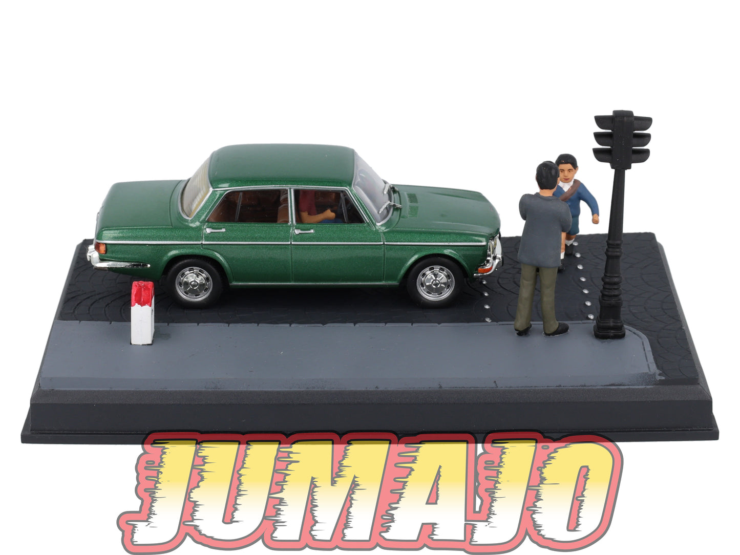 NB8 Voiture IXO 1/43 Diorama Route bleue SIMCA 1501S l'arrêt au feu rouge