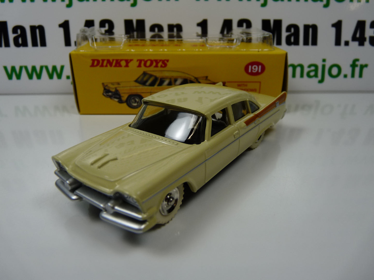 DT232 Voiture 1/43 réédition DINKY TOYS DeAgostini : DODGE Royal Sedan 191
