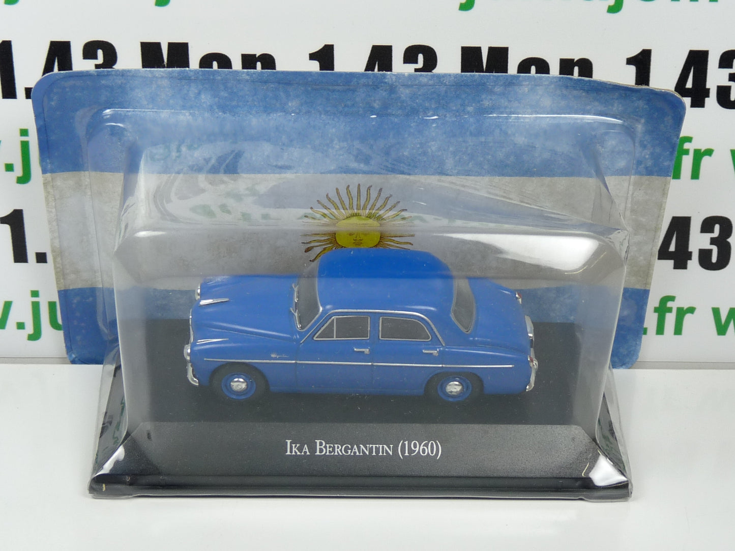 ARG31 Voiture 1/43 SALVAT Autos Inolvidables IKA BERGANTIN 1960 Alfa roméo 1900