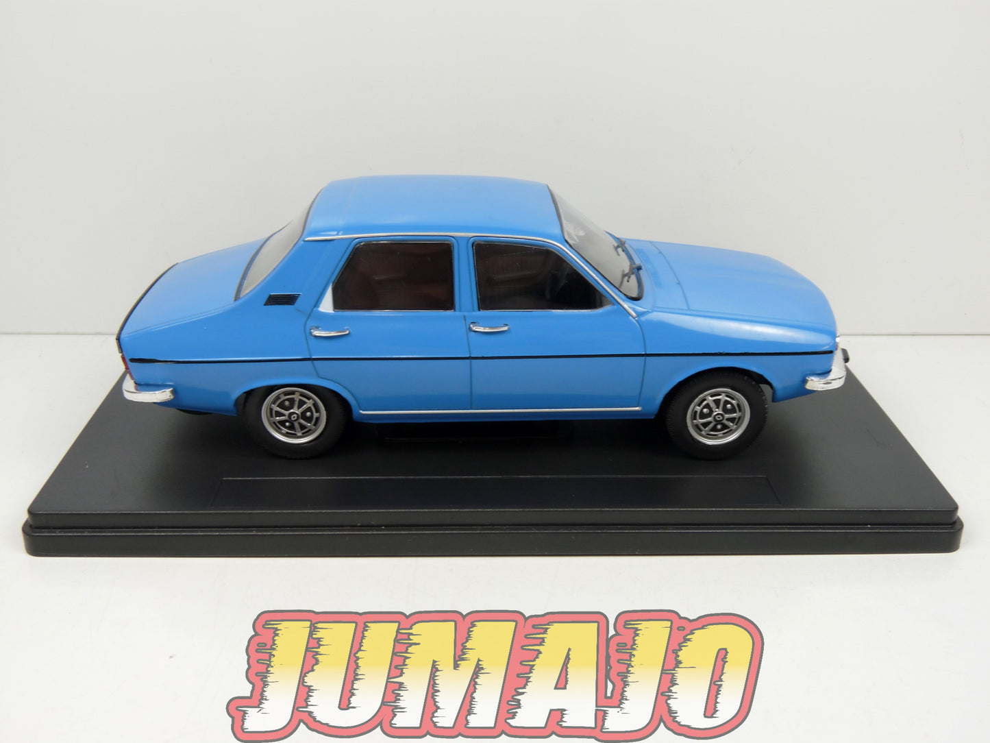 PTVQ29 Voiture 1/24 SALVAT Models : RENAULT 12 TS