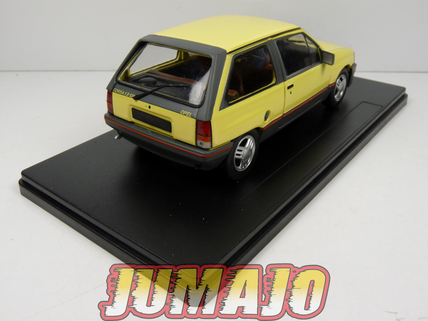 PTVQ31 Voiture 1/24 SALVAT Models : OPEL Corsa A SR 1983