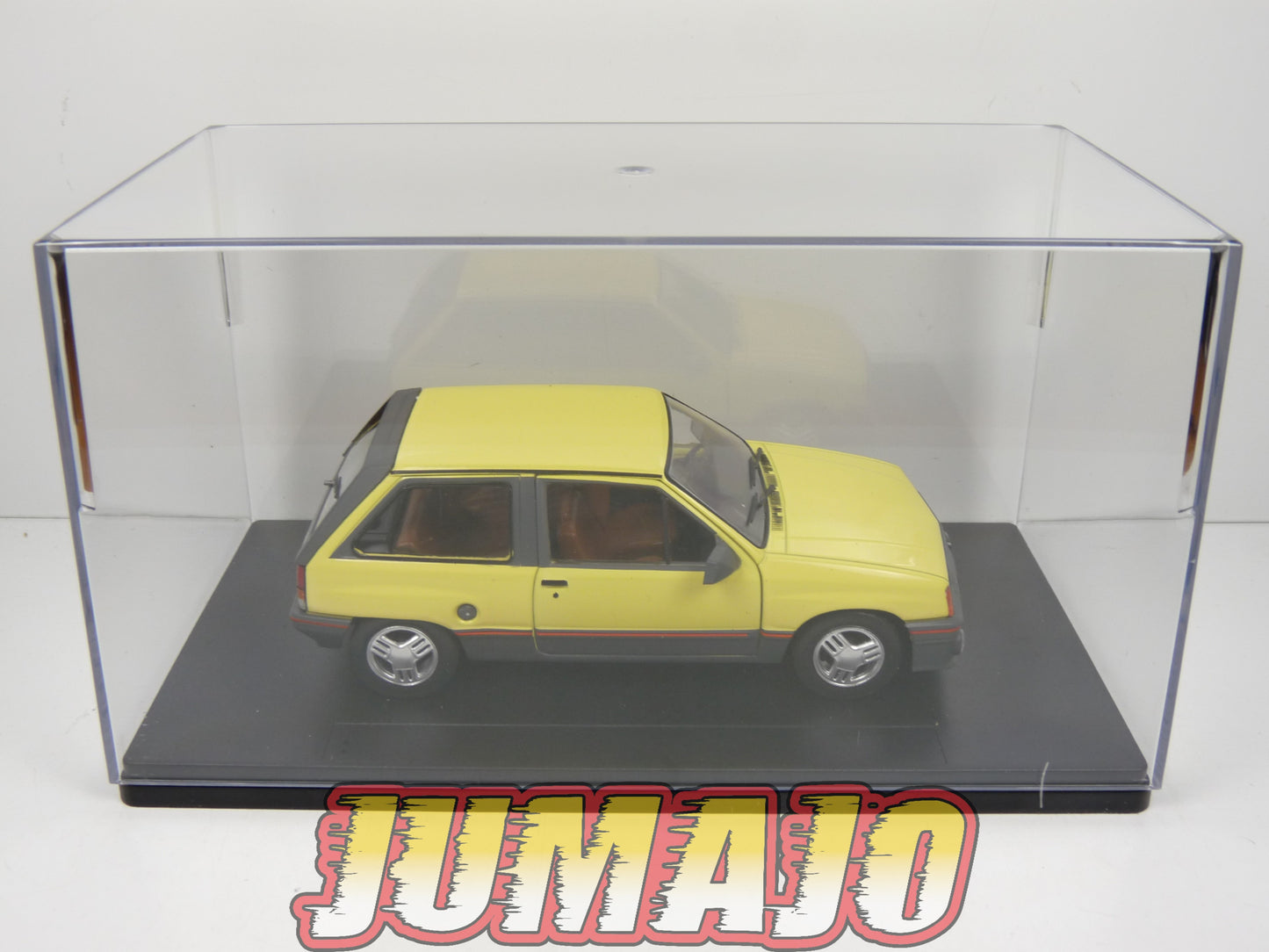 PTVQ31 Voiture 1/24 SALVAT Models : OPEL Corsa A SR 1983
